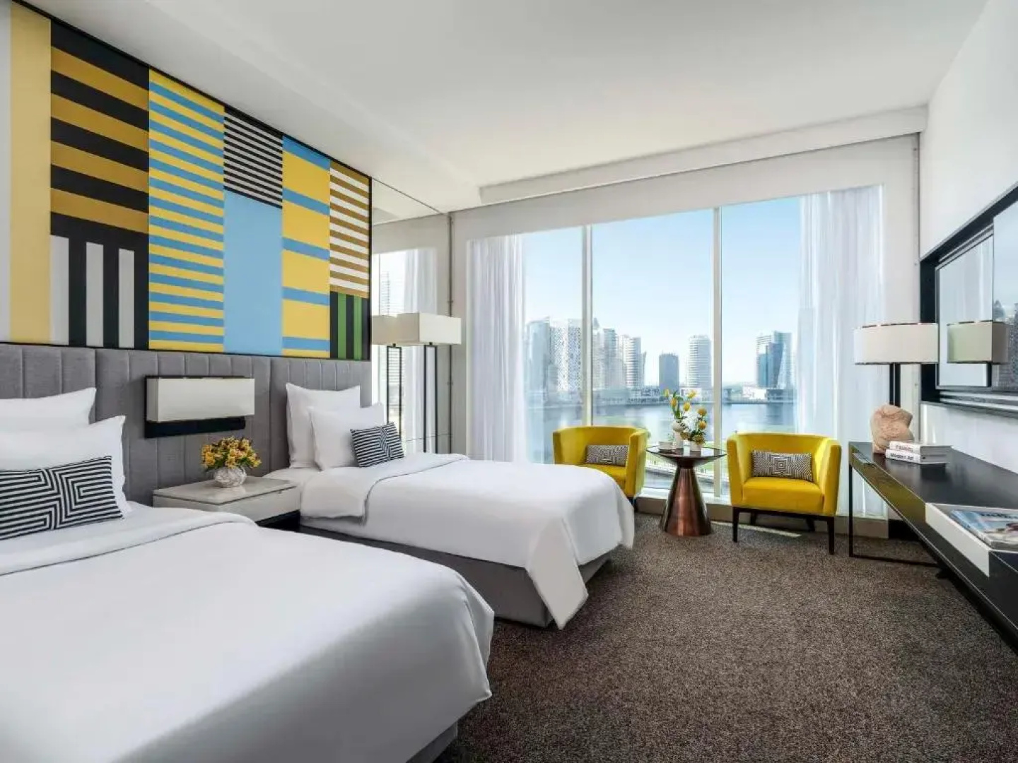Отель Pullman Dubai Downtown