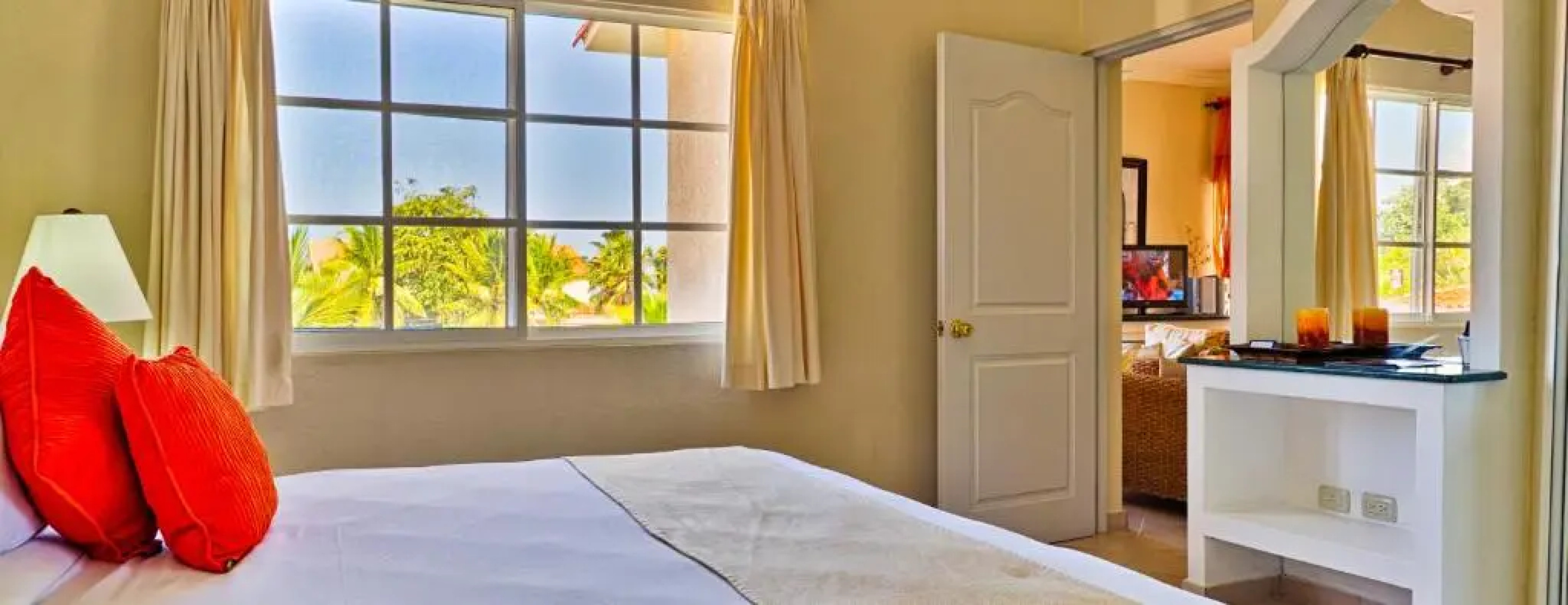 Lifestyle Crown Residence Suites - All Inclusive
