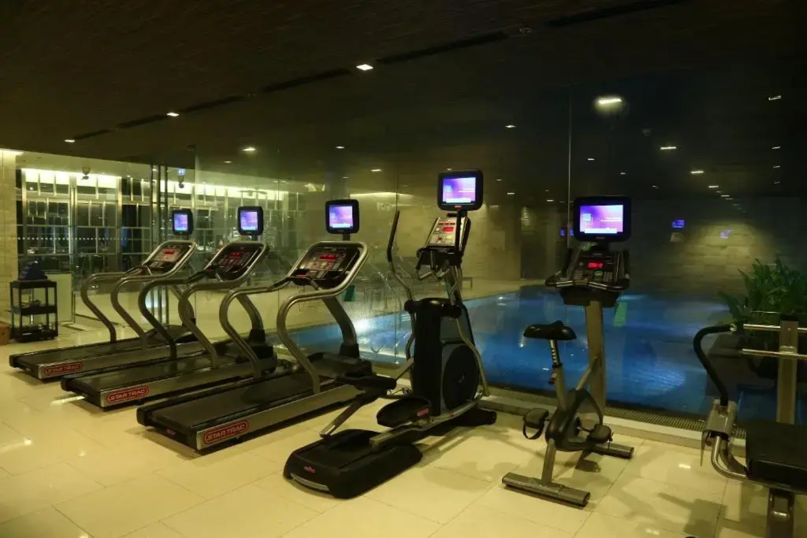 Отель Novotel Bangkok Impact