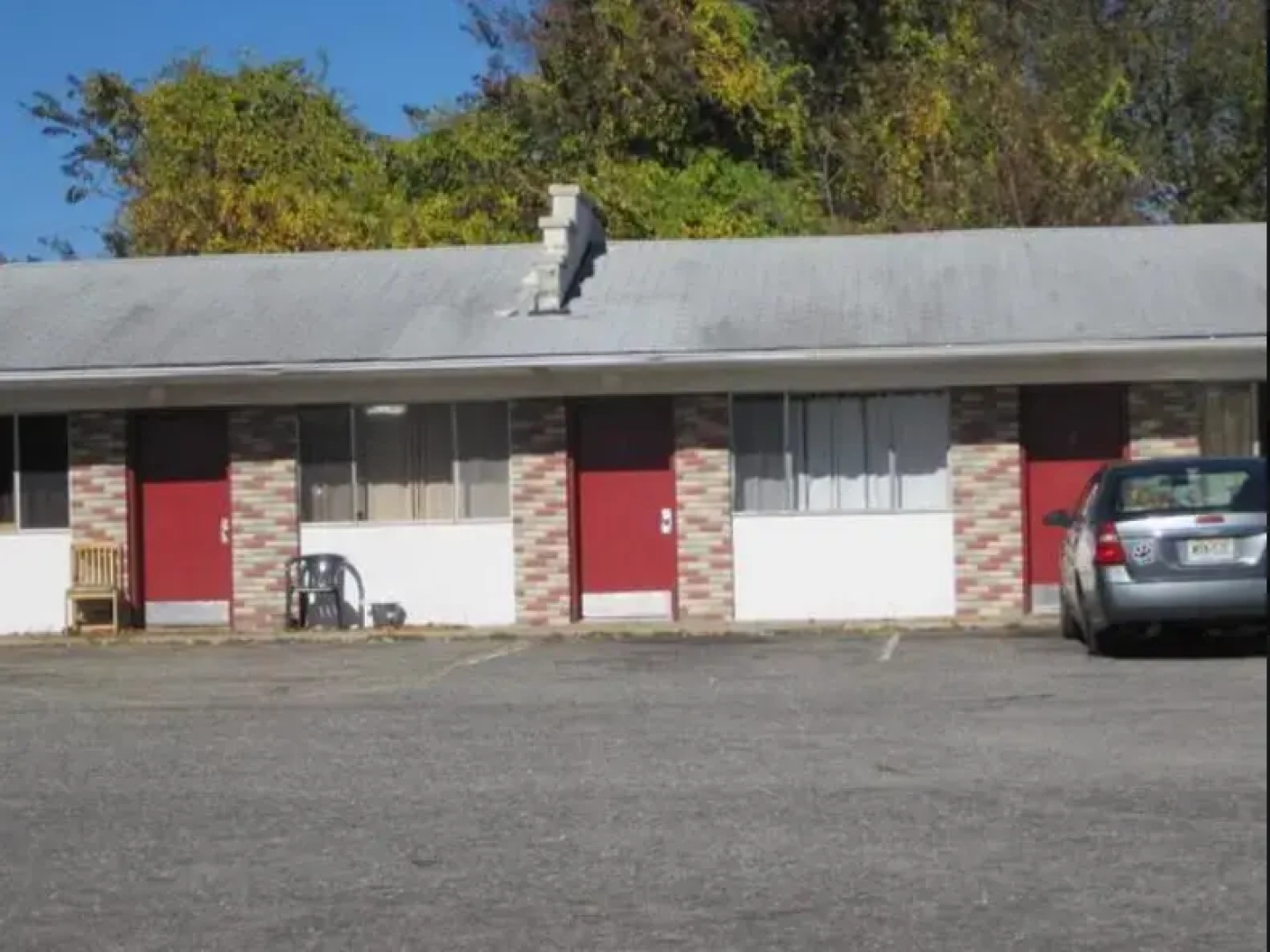 Americana Motel