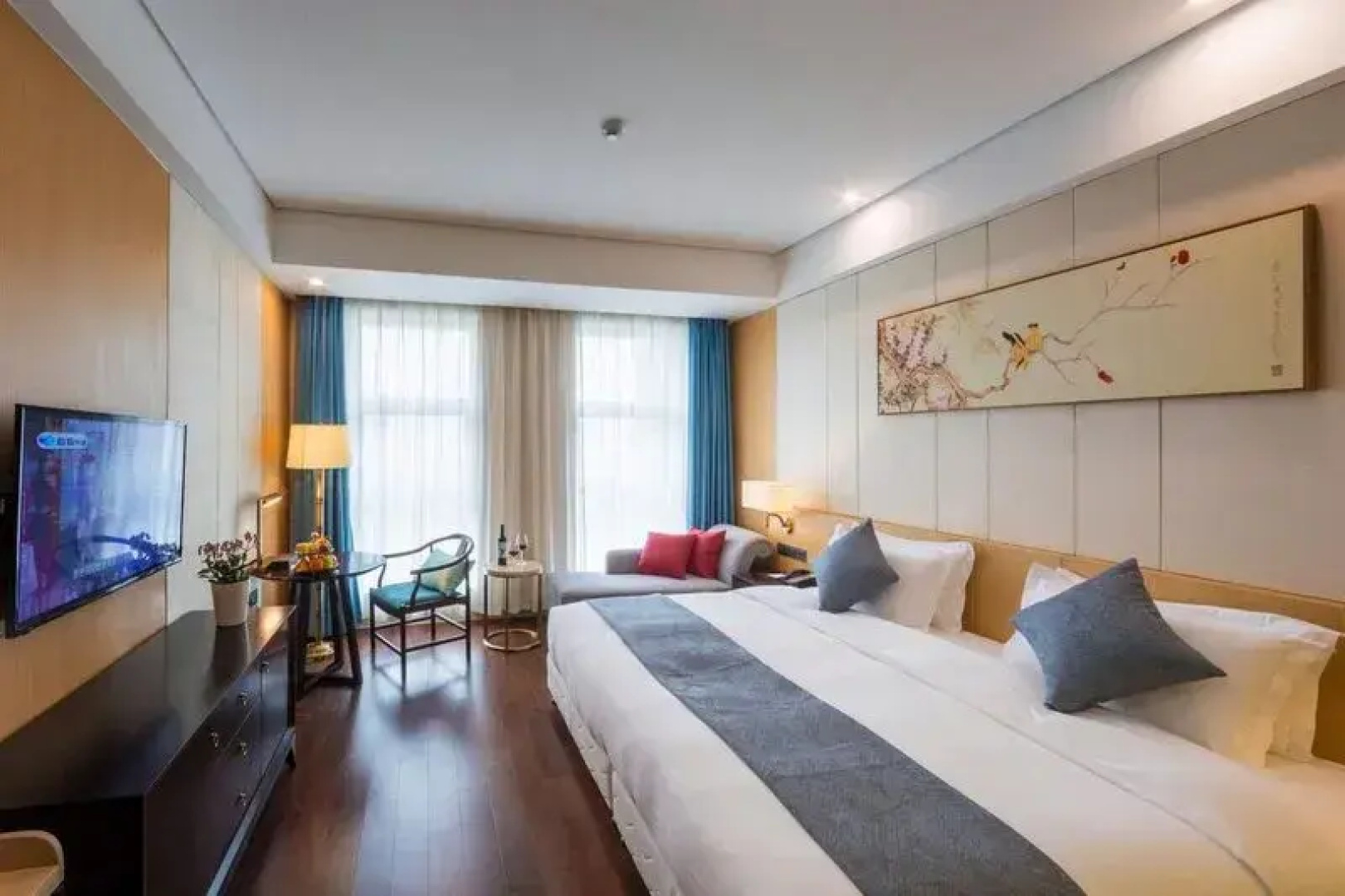 Hundred Hotel