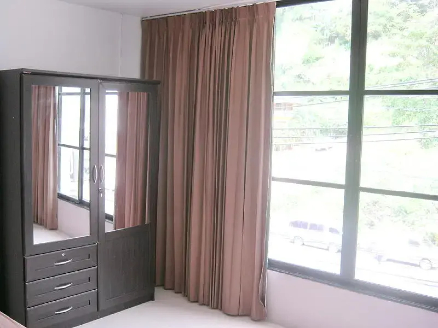 Relax Pub & Guesthouse