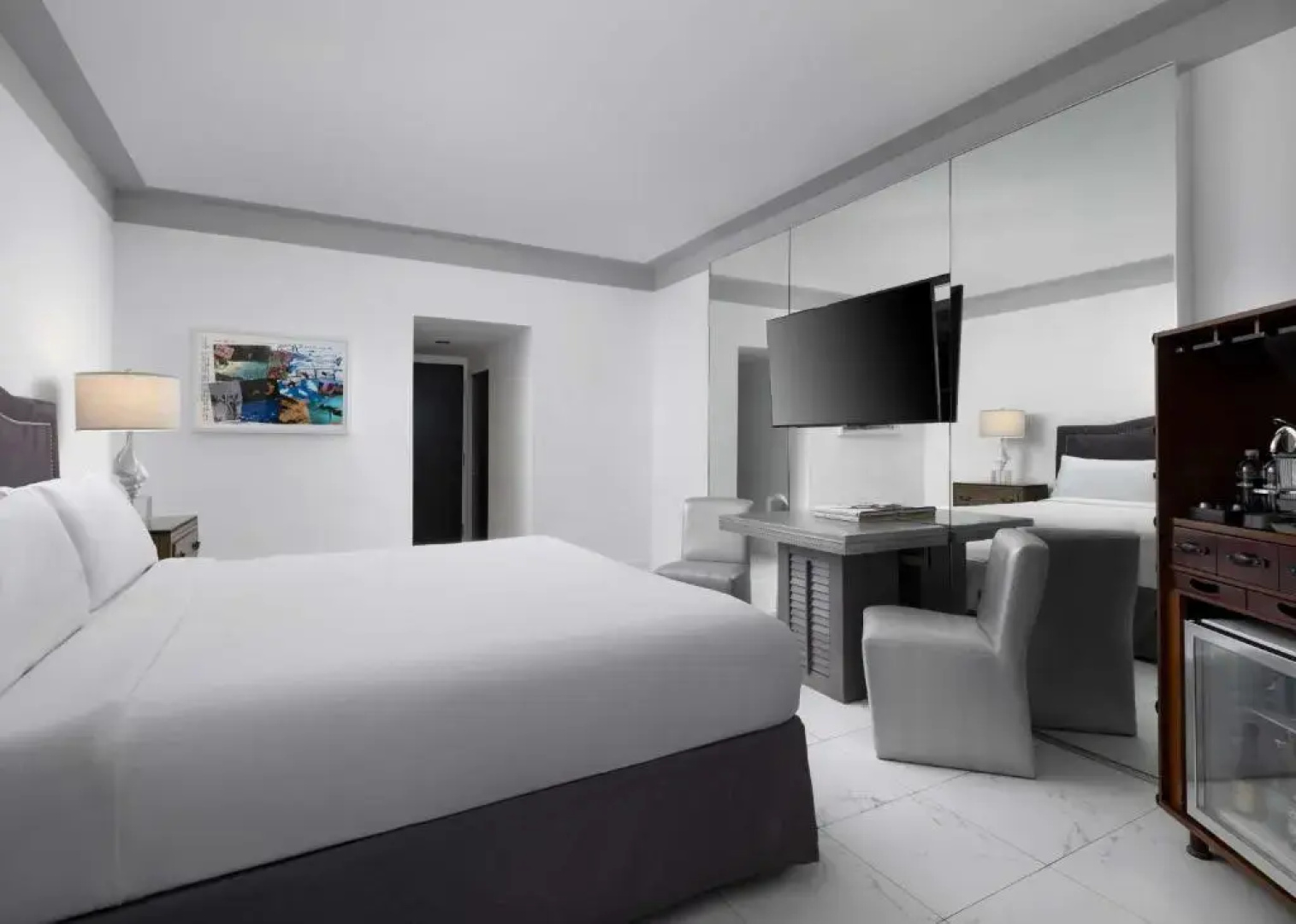 Nautilus Sonesta Miami Beach
