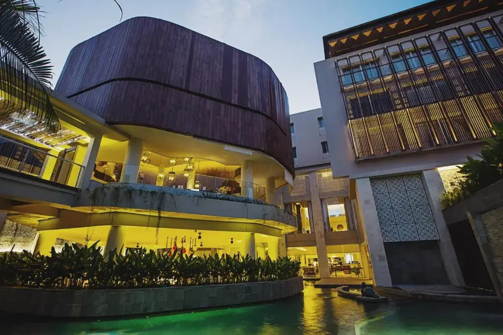 Курорт Bali Paragon Resort Hotel