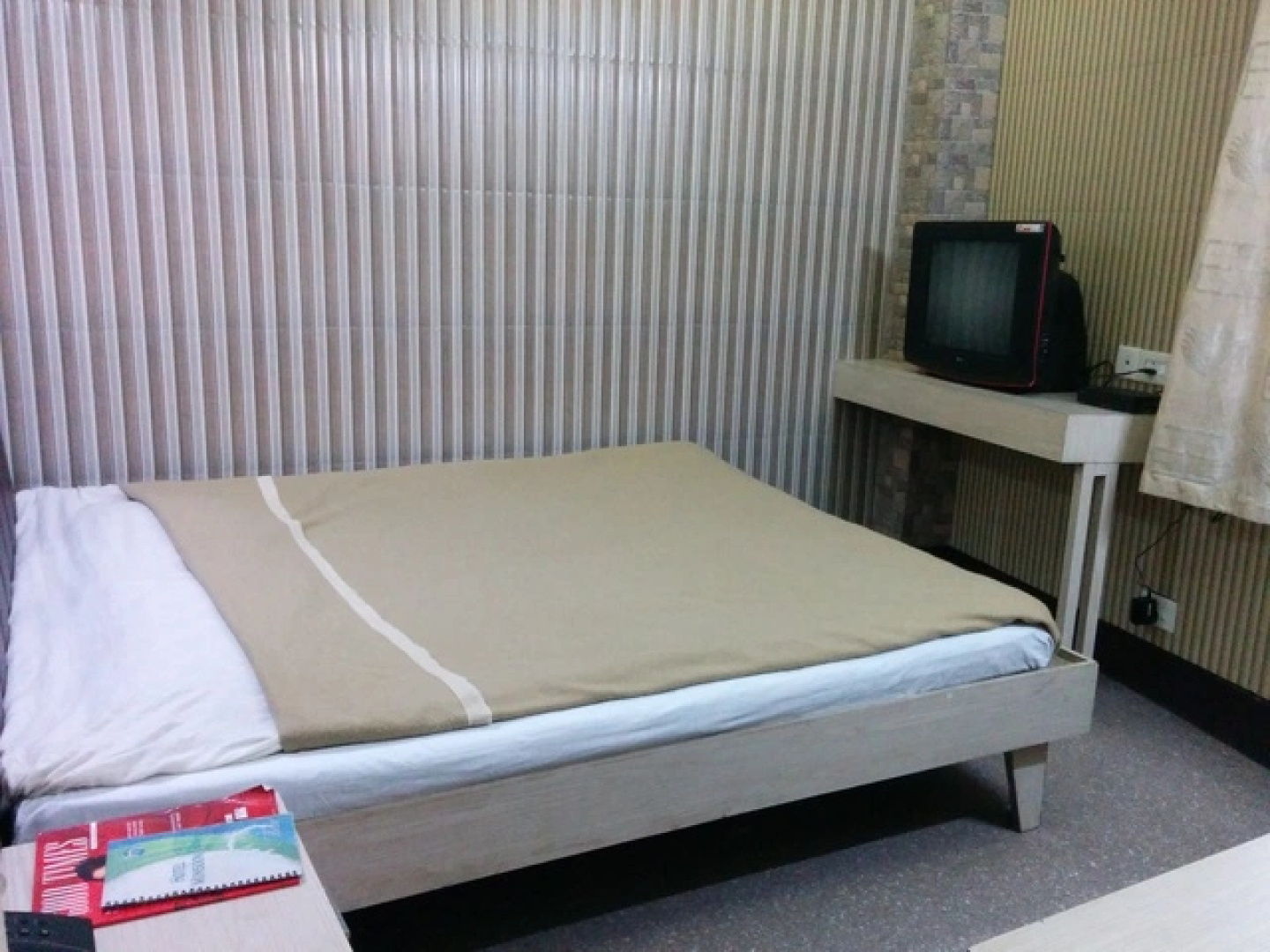 Hotel Monsoon