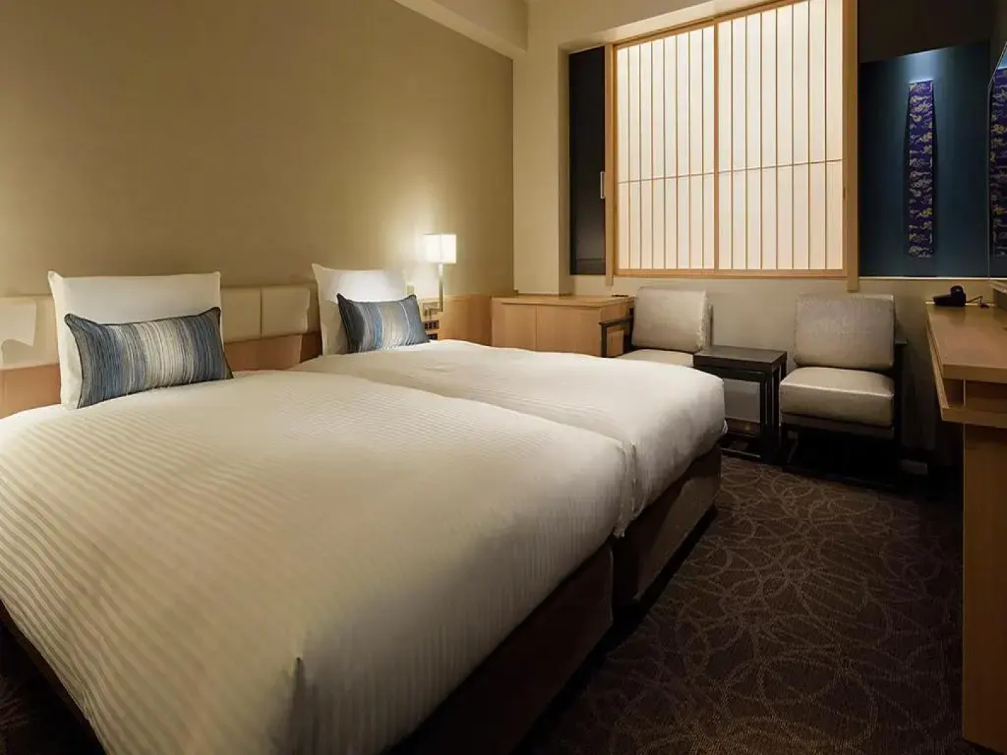 Отель Mitsui Garden Hotel Kyoto Shinmachi Bettei