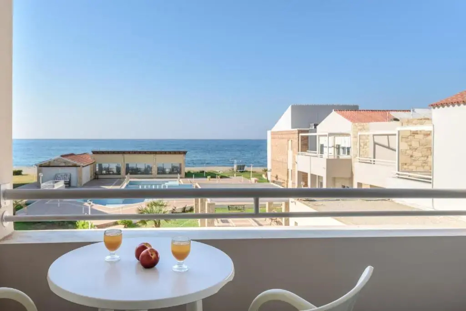 Kostakis Beach Apartments