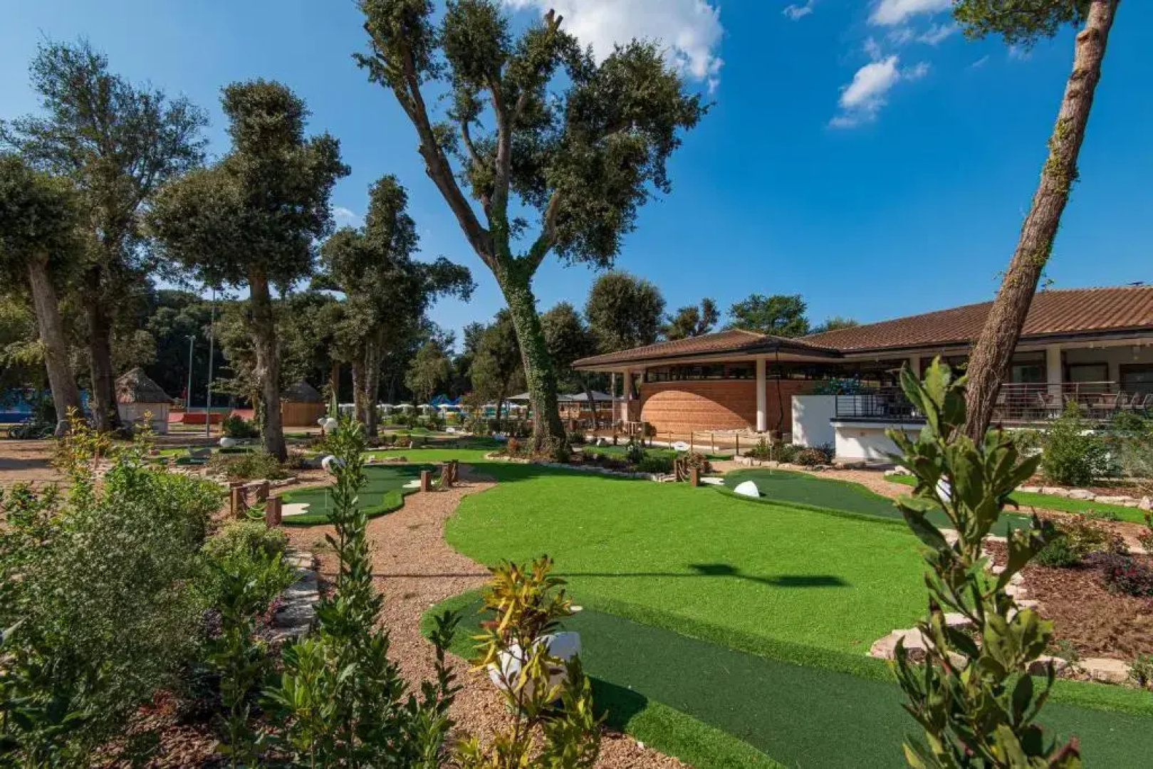 Paradù EcoVillage &  Resort