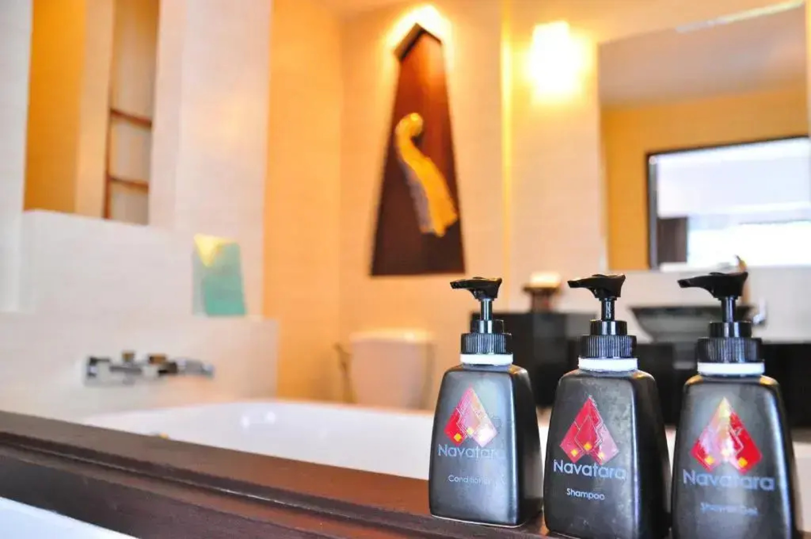Курорт Navatara Phuket Resort