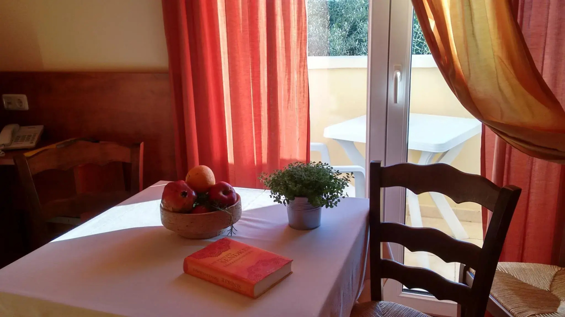 Aparthotel Lekavski