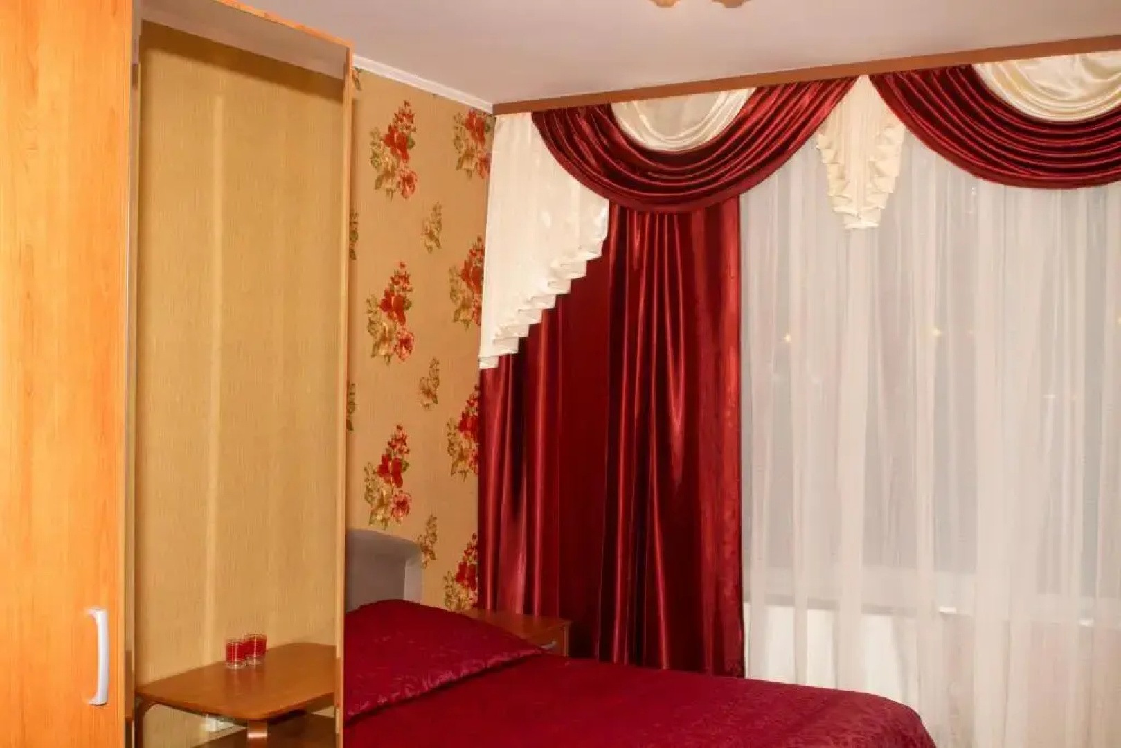 Vosem Vetrov Lyublino Hotel on Kozheduba