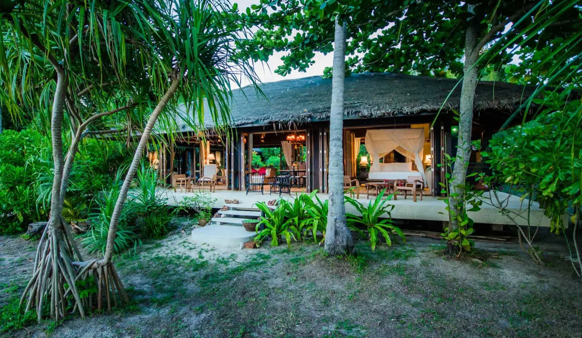 Koh Jum Beach Villas
