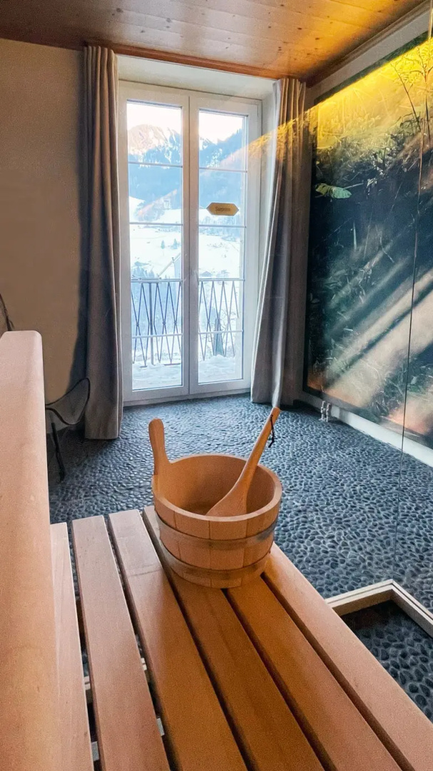 Peanut Mountain Lodge & Winstub