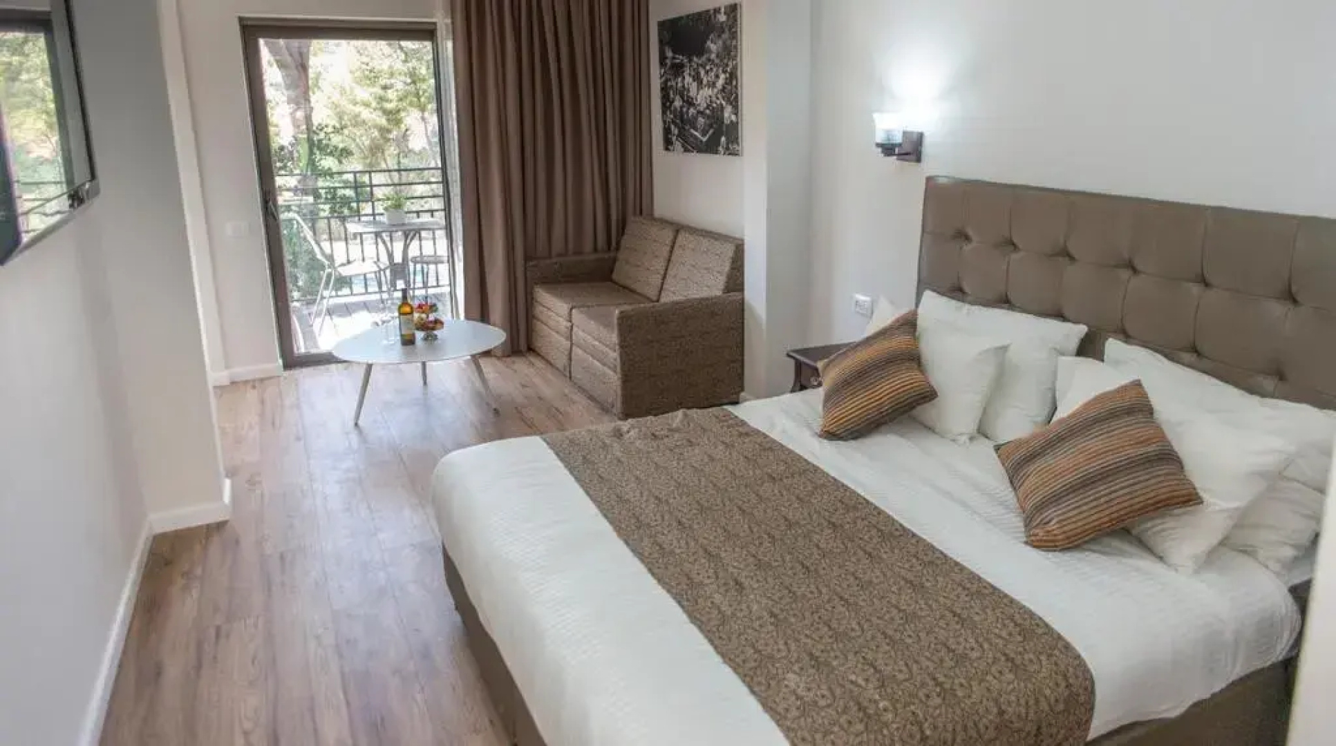 Kfar Giladi Hotel