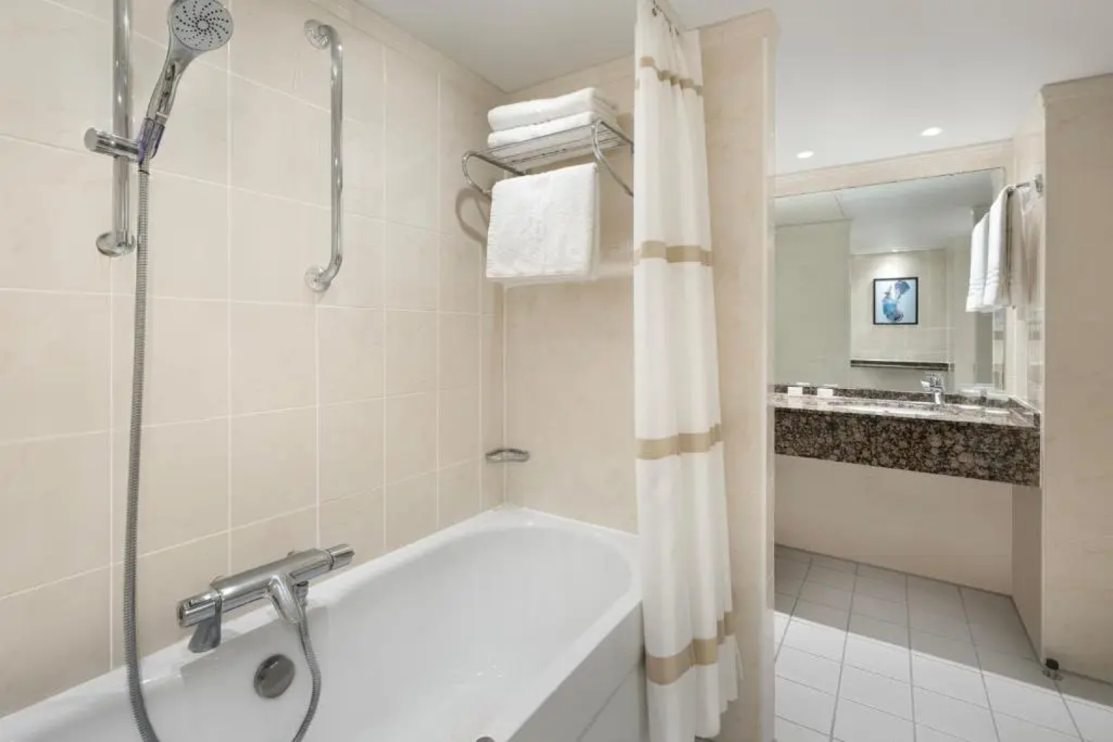Delta Hotels by Marriott Heathrow Windsor