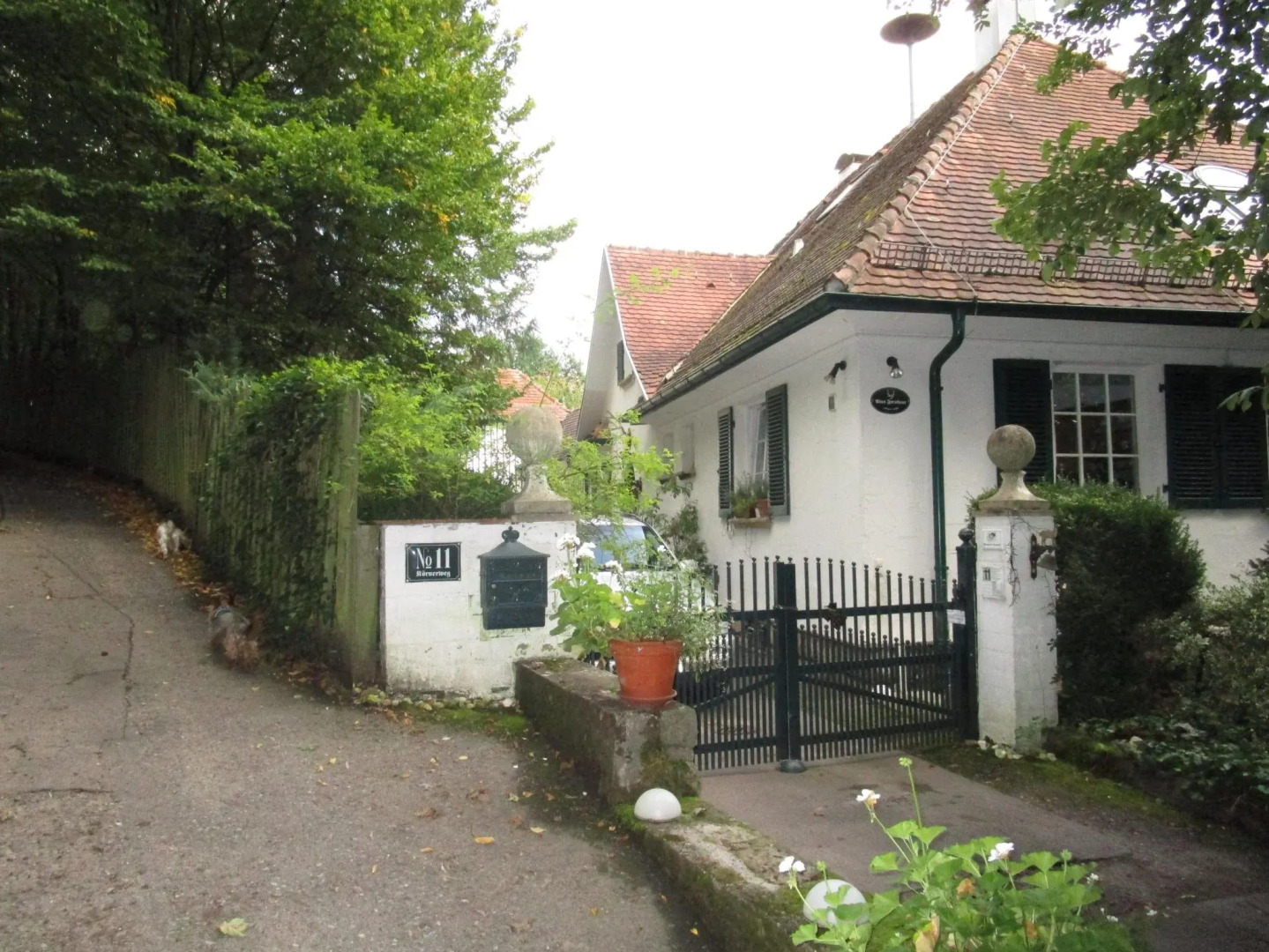 Altes Forsthaus Waldenbuch / Bei der Messe Stuttgart