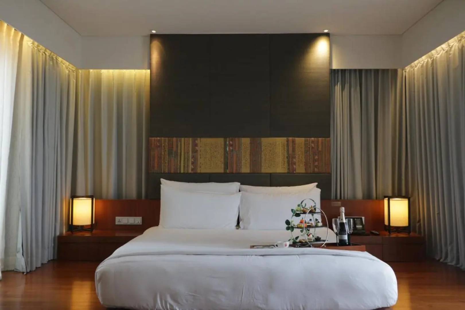 Hansar Bangkok Hotel