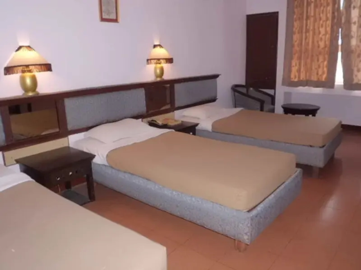 Hotel Golden Gates