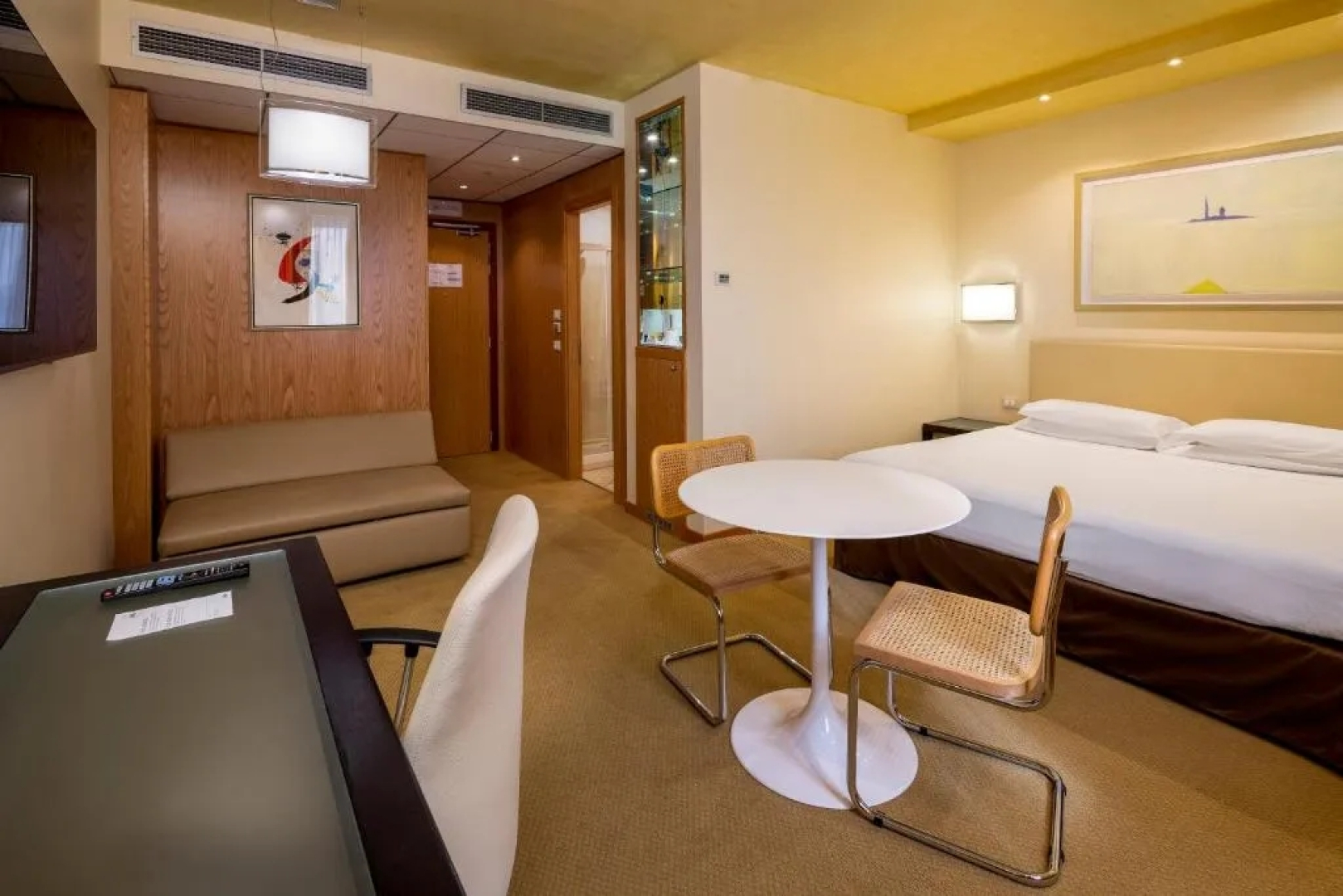 Отель Crowne Plaza Padova by IHG