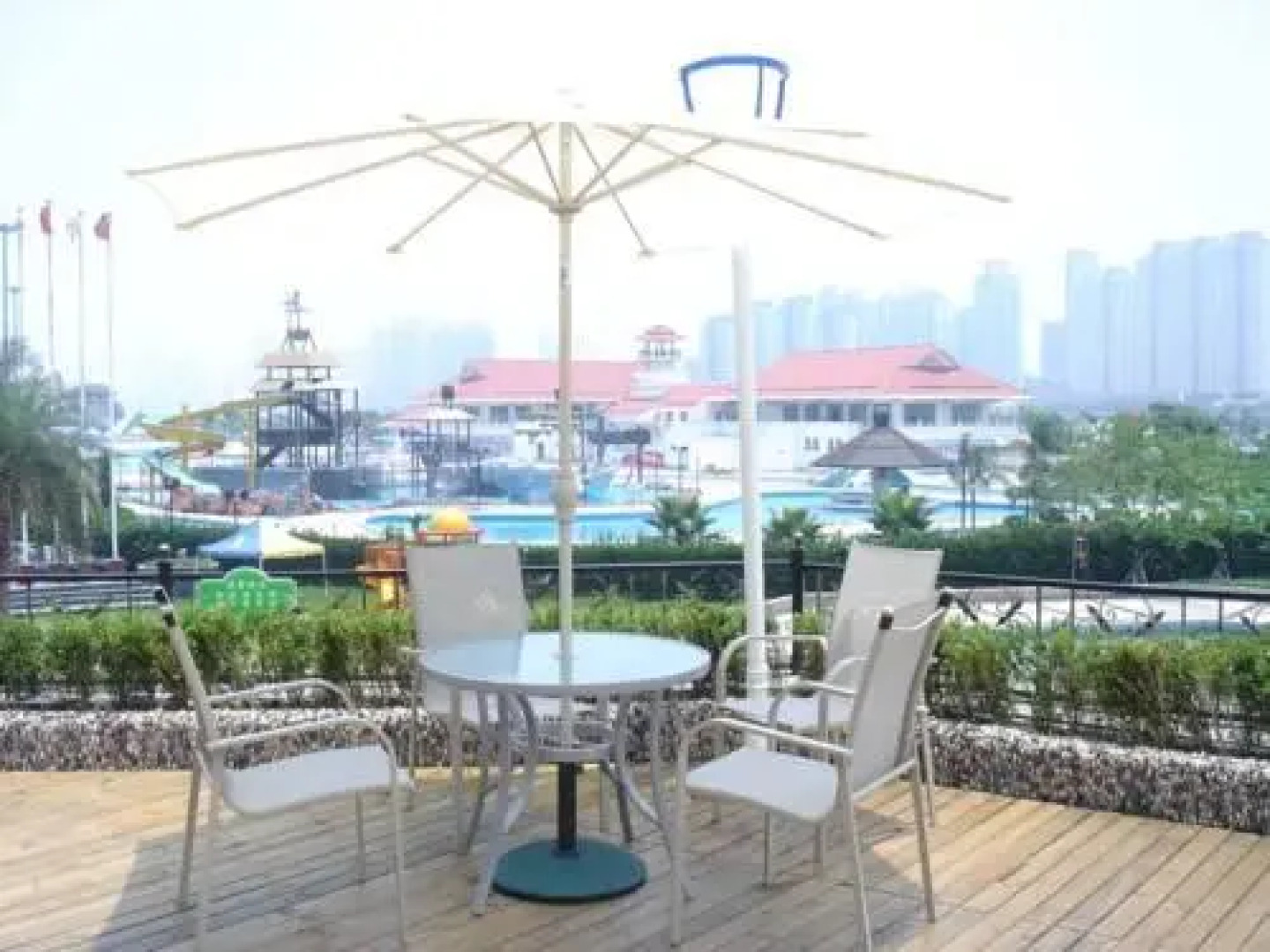 Jiang Xin River View Hotel