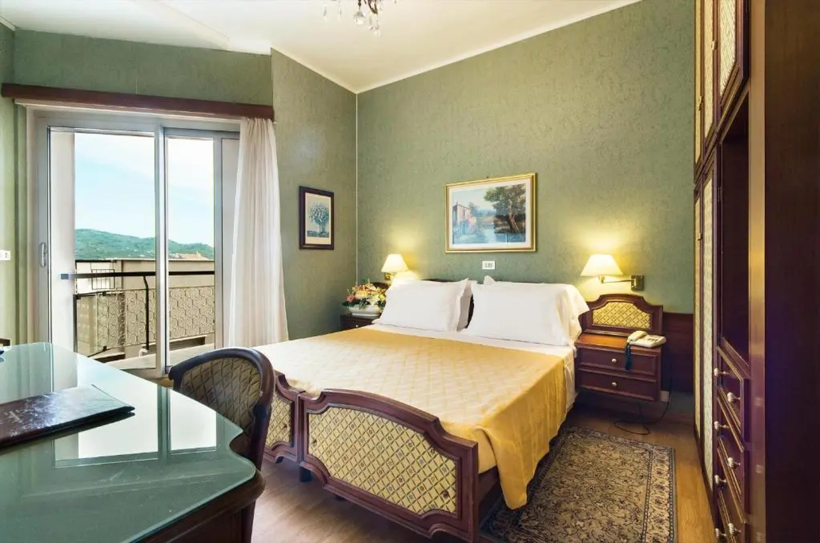 Hotel Bellevue Et Mediterranee