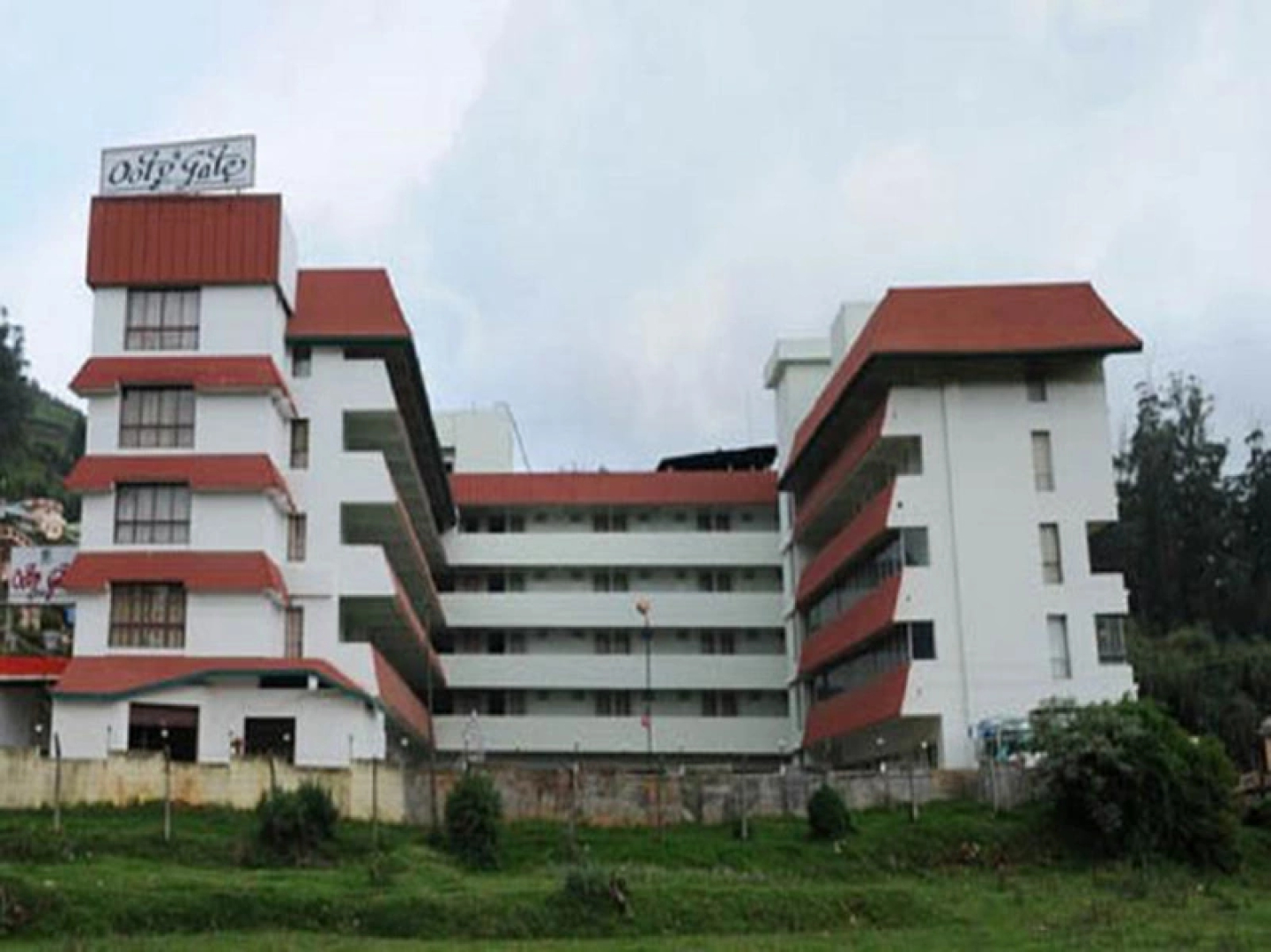 OYO Flagship 44245 Hotel Rainforest Thalayathimund