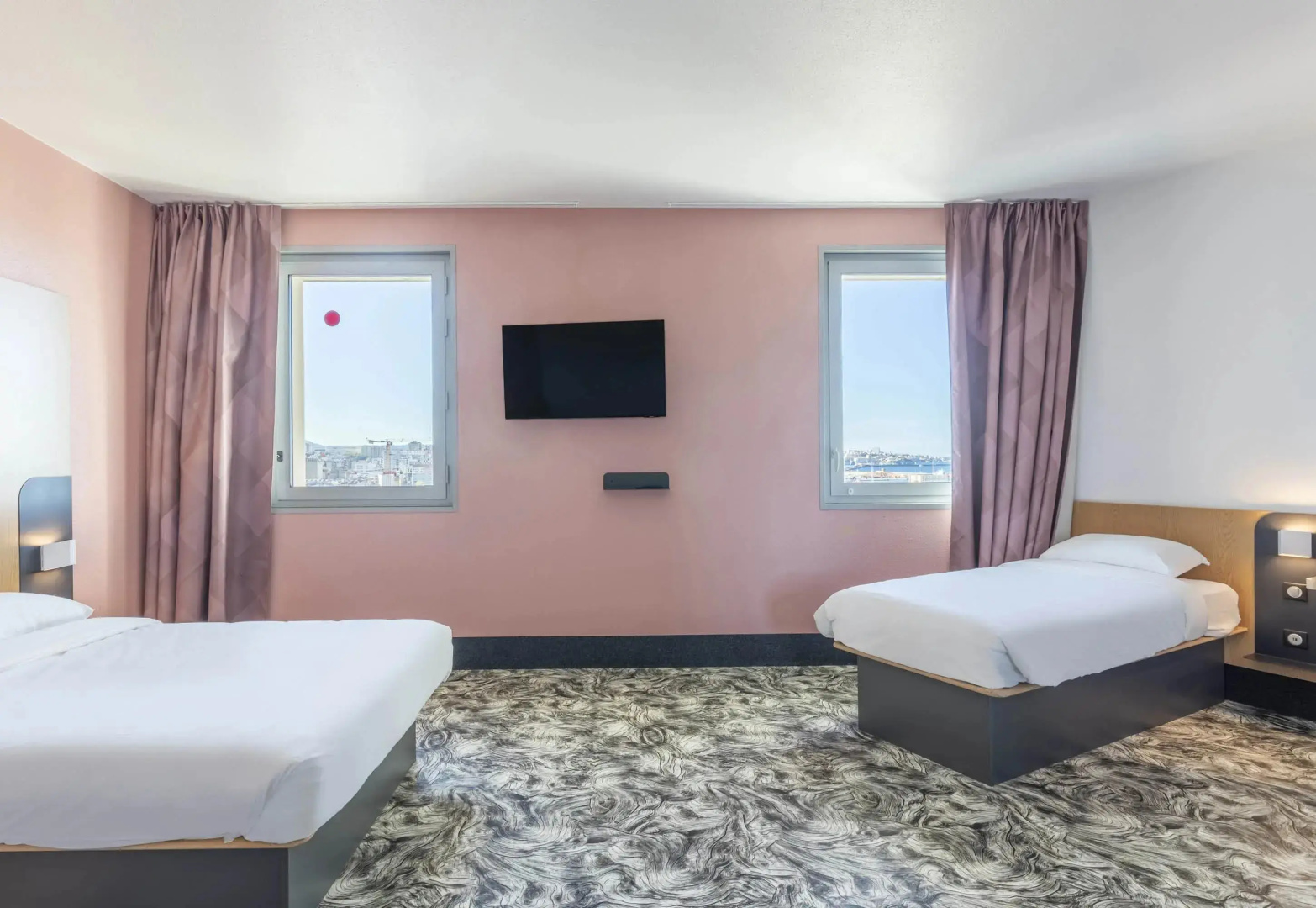 B&B HOTEL Marseille Les ports