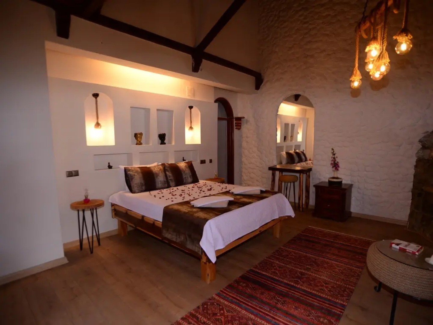 Tlos Butik Otel