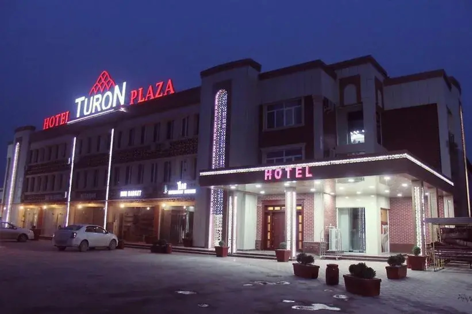 Turon Plaza
