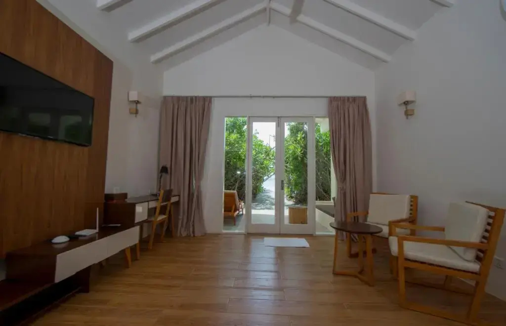 Paradise Hondaafushi Island Resort & Spa