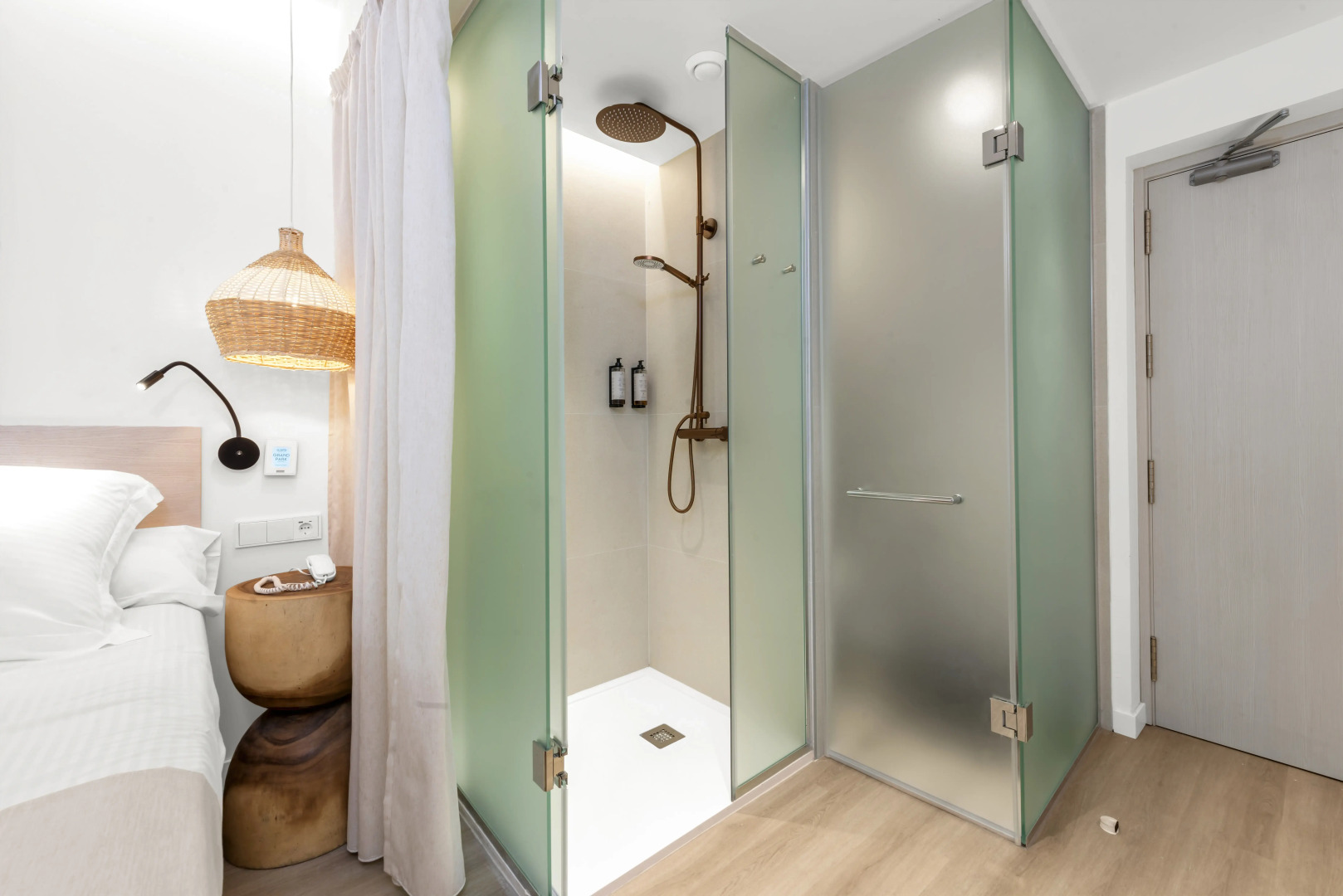 Valentin Grand Park Suite Hotel