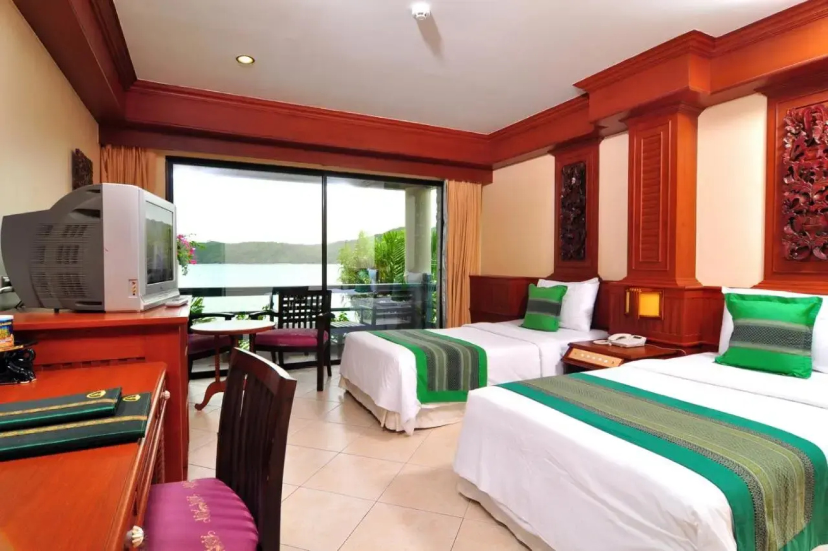 Phi Phi Island Cabana Hotel
