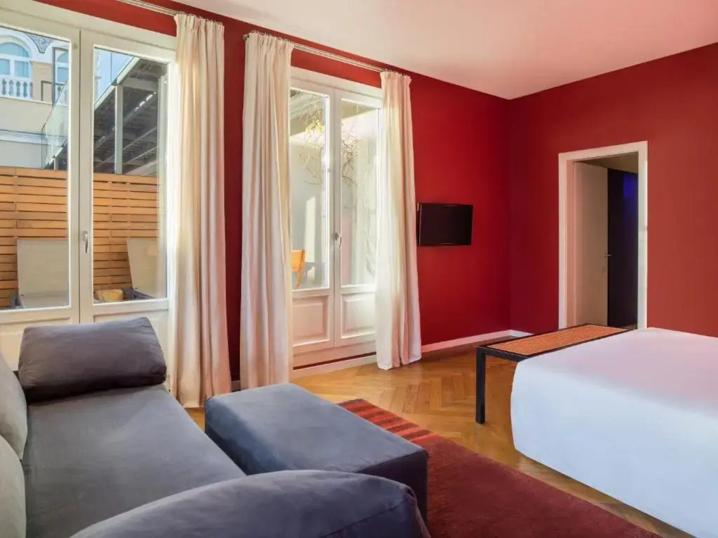 Отель Iberostar Las Letras Gran Via