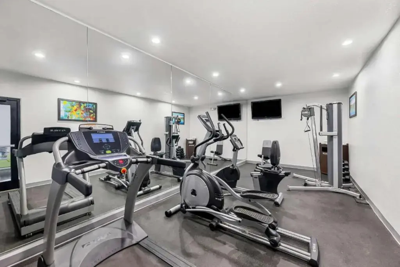 Best Western Palace Inn & Suites