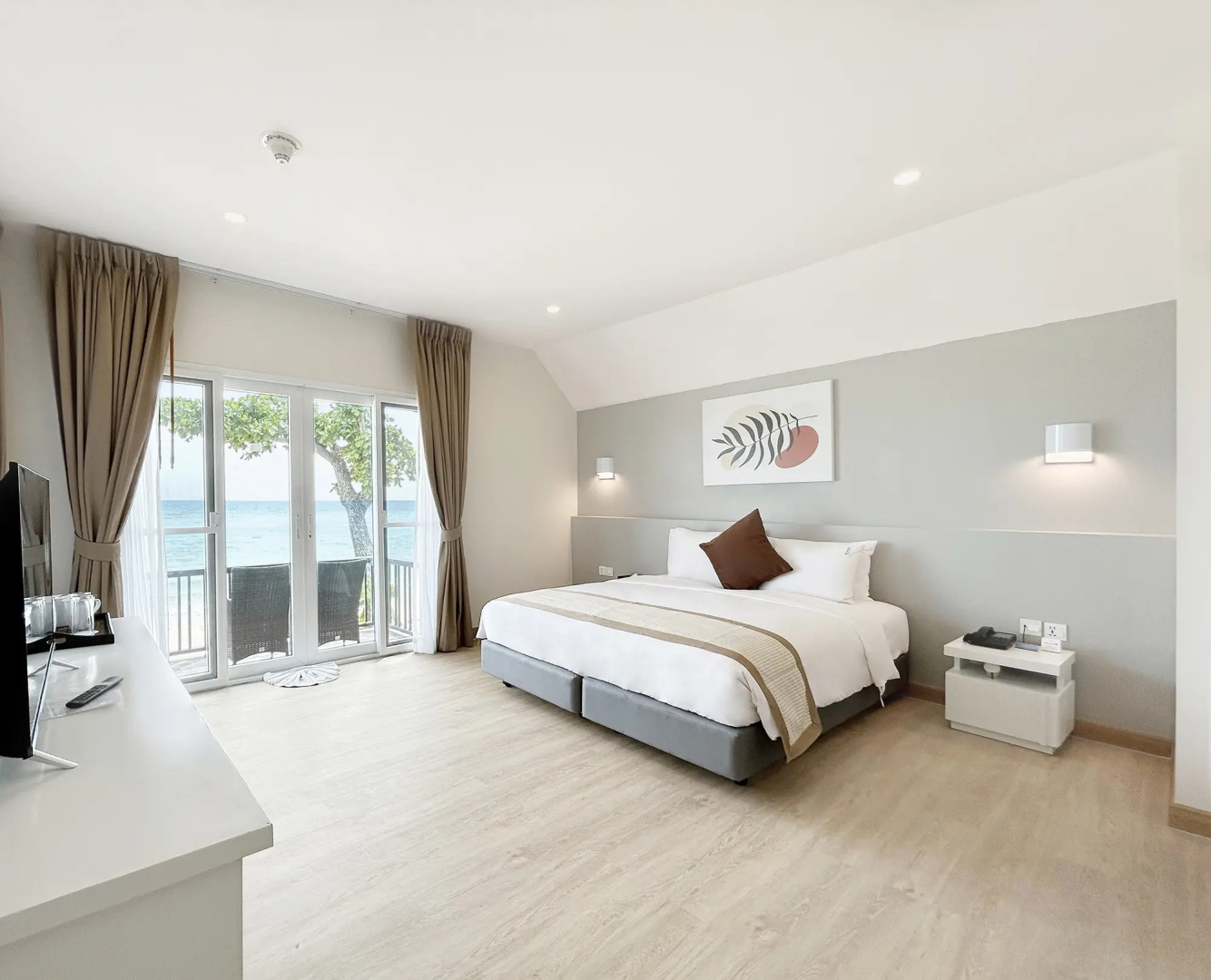 Phi Phi Holiday Resort – SHA Extra Plus