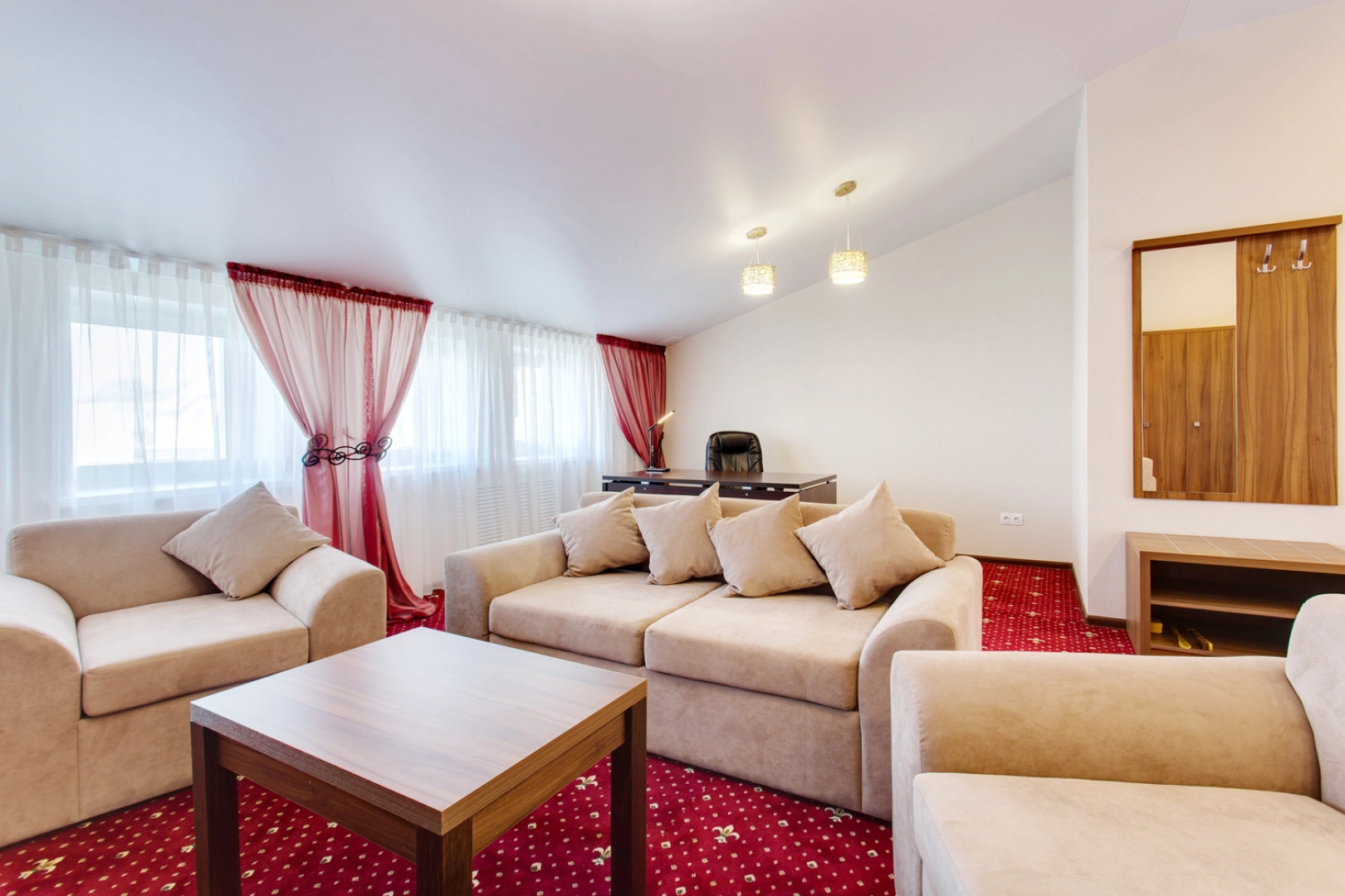 Отель «Версаль»