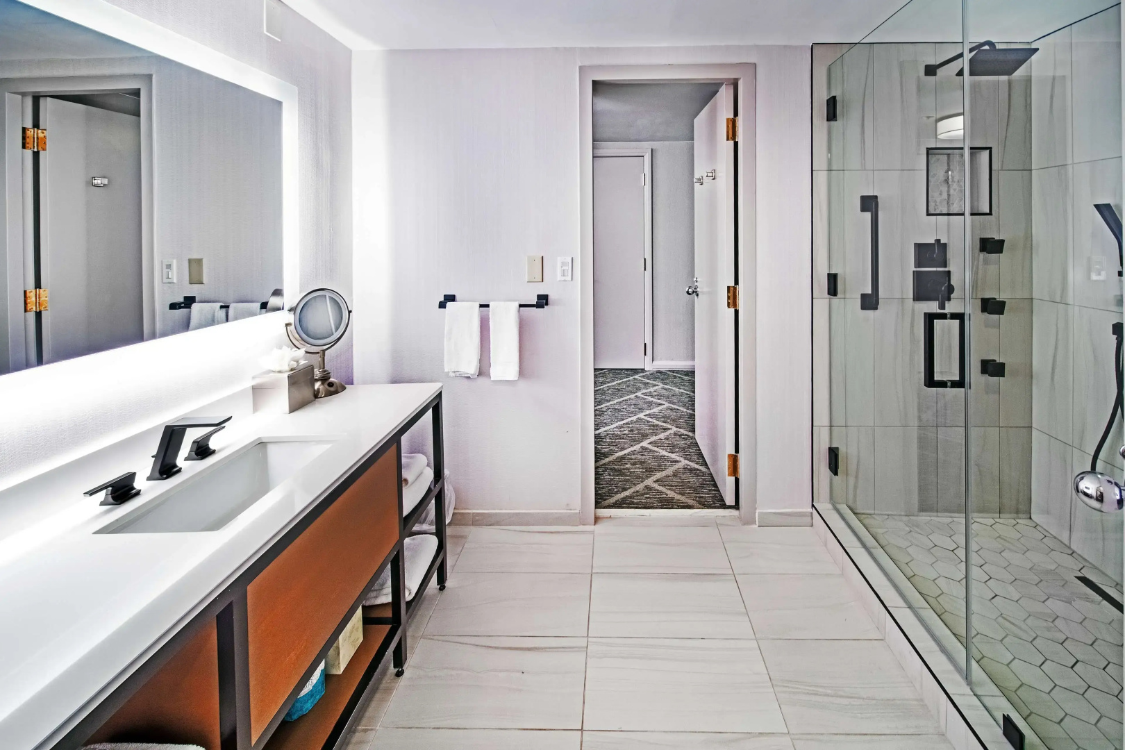 DoubleTree by Hilton Tulsa - Warren Place