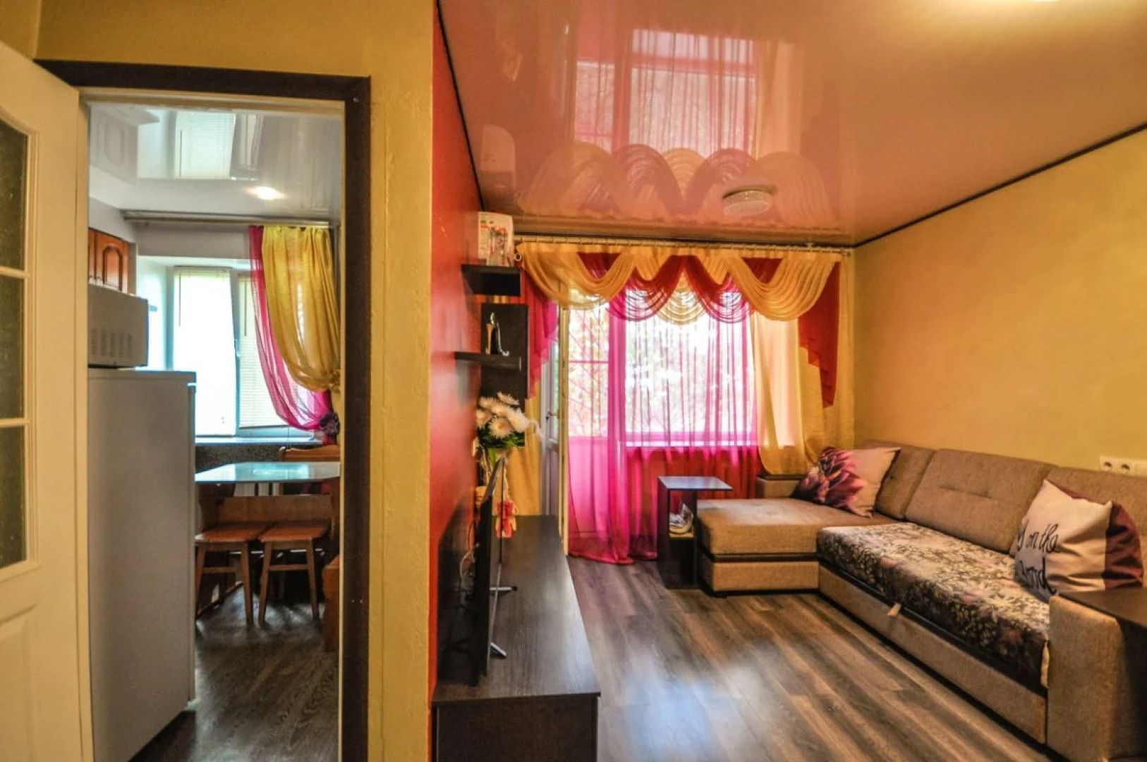 Na Prospekte Lenina Apartments