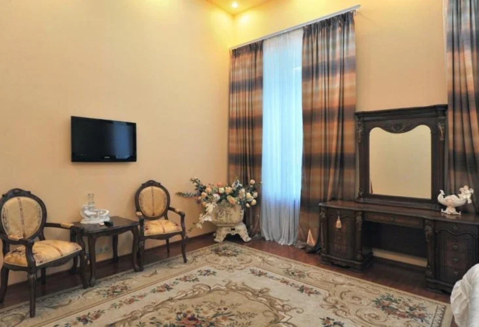 Апартаменты Рено