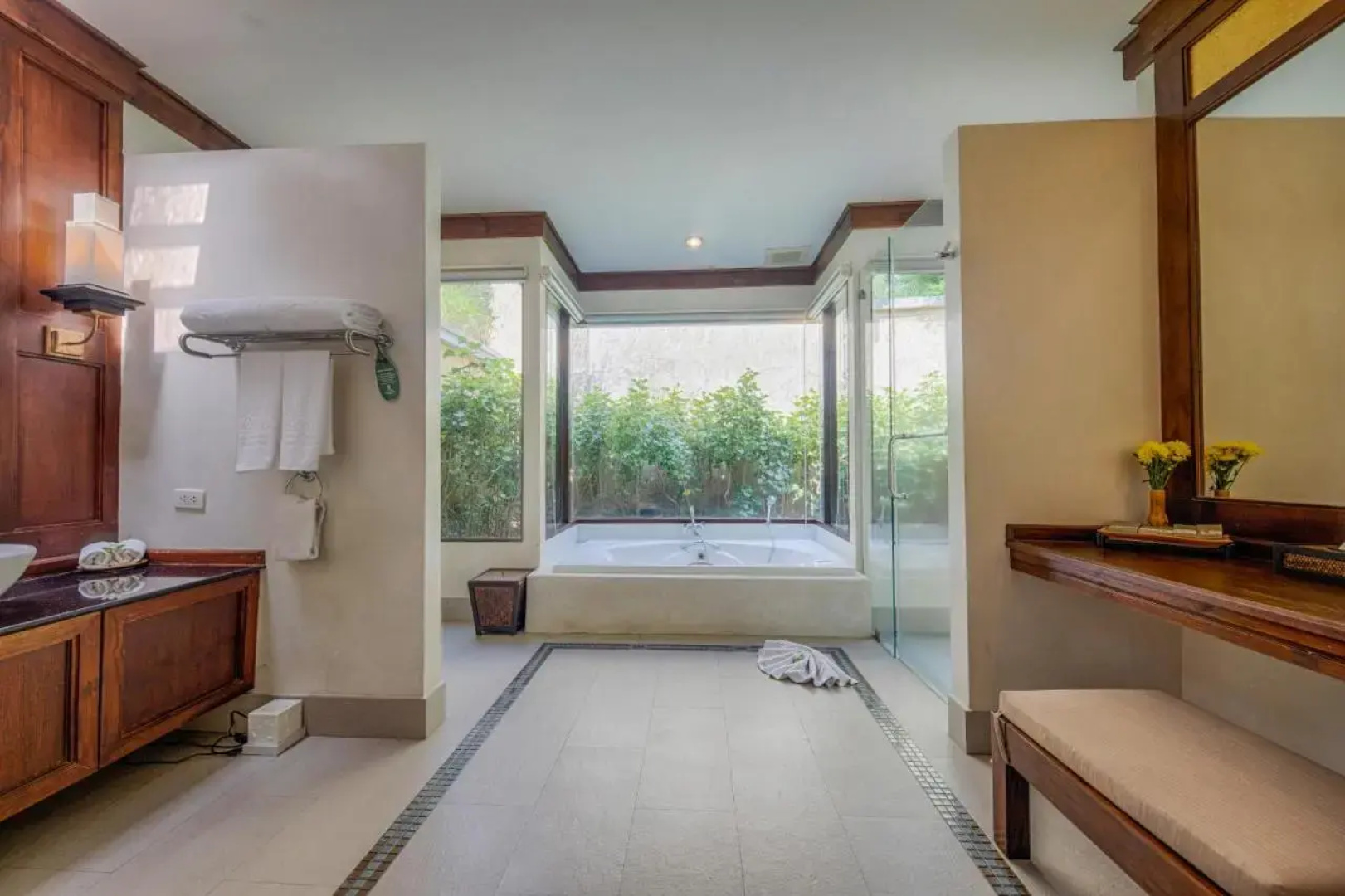 Курорт Nora Beach Resort and Spa
