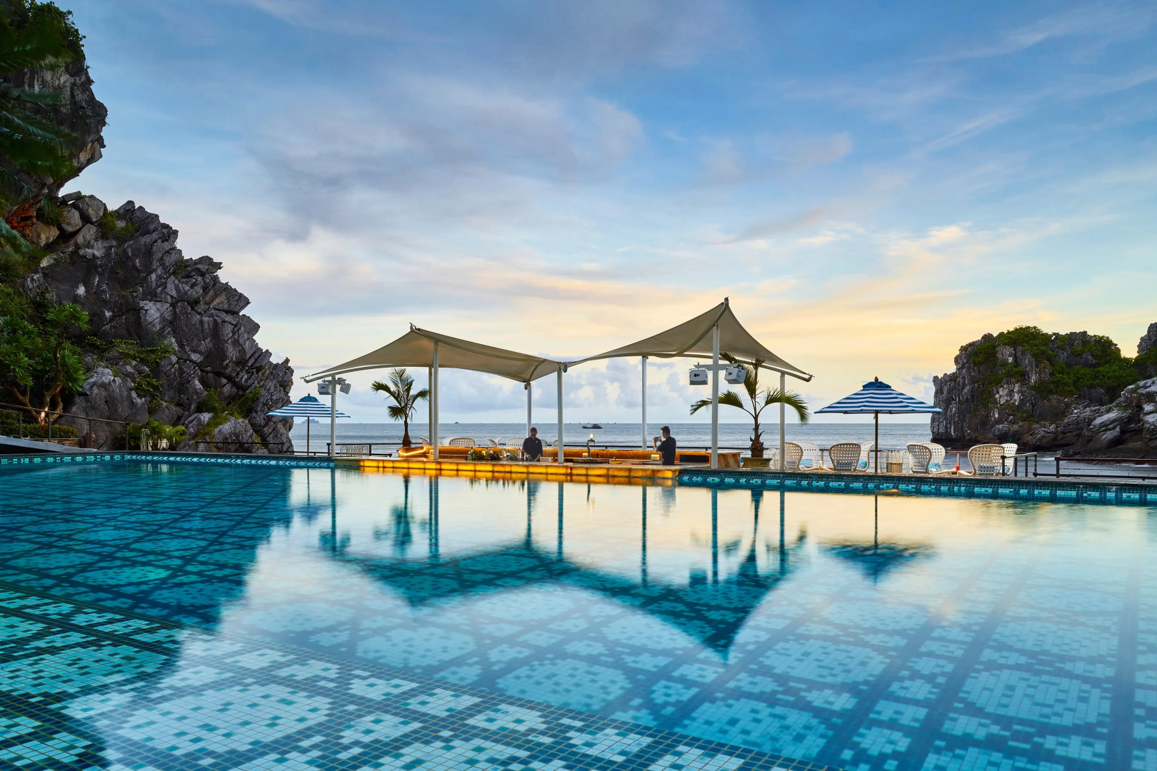 Cat Ba Sunrise Resort