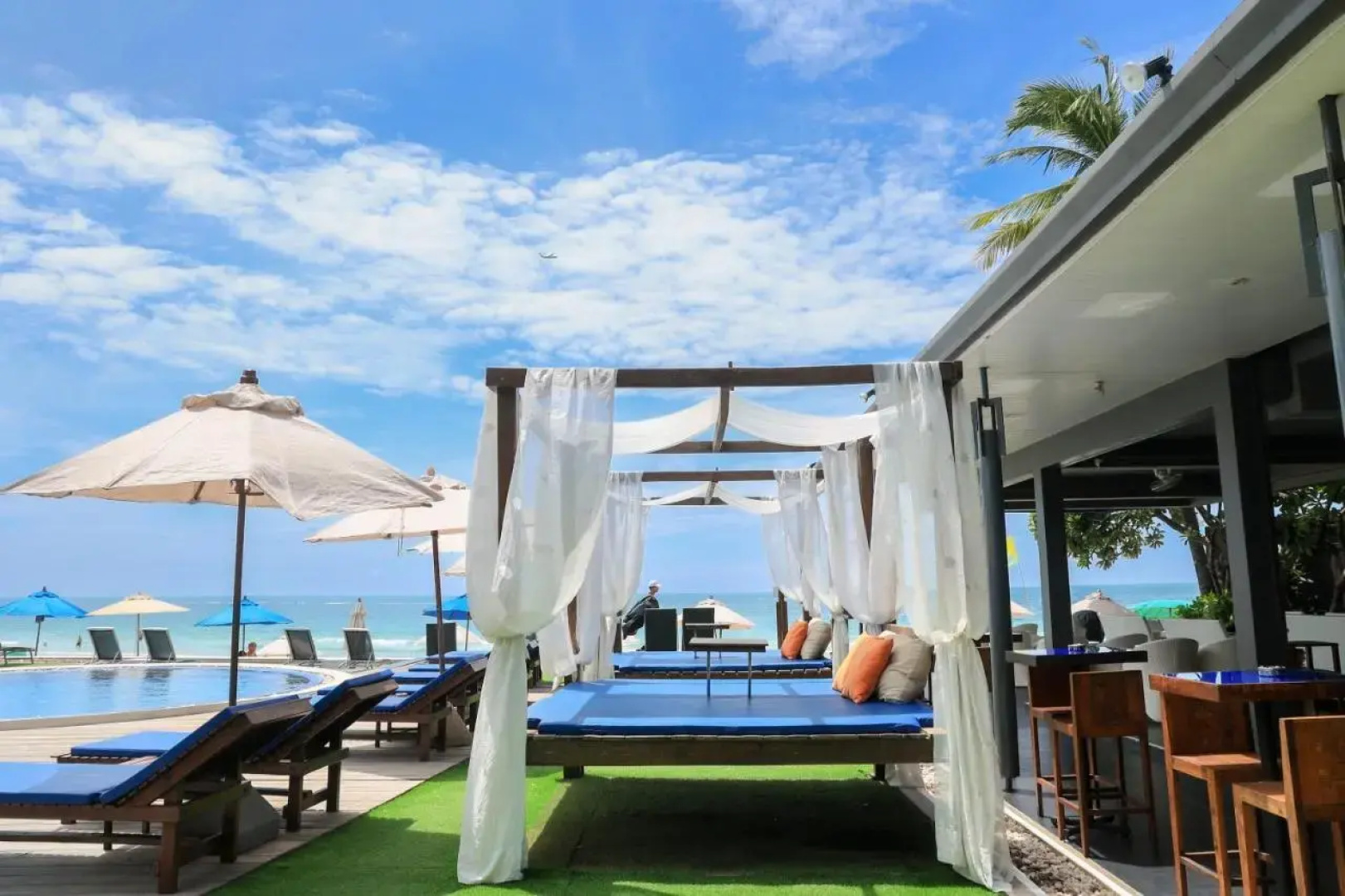 KC Beach Club & Pool Villas