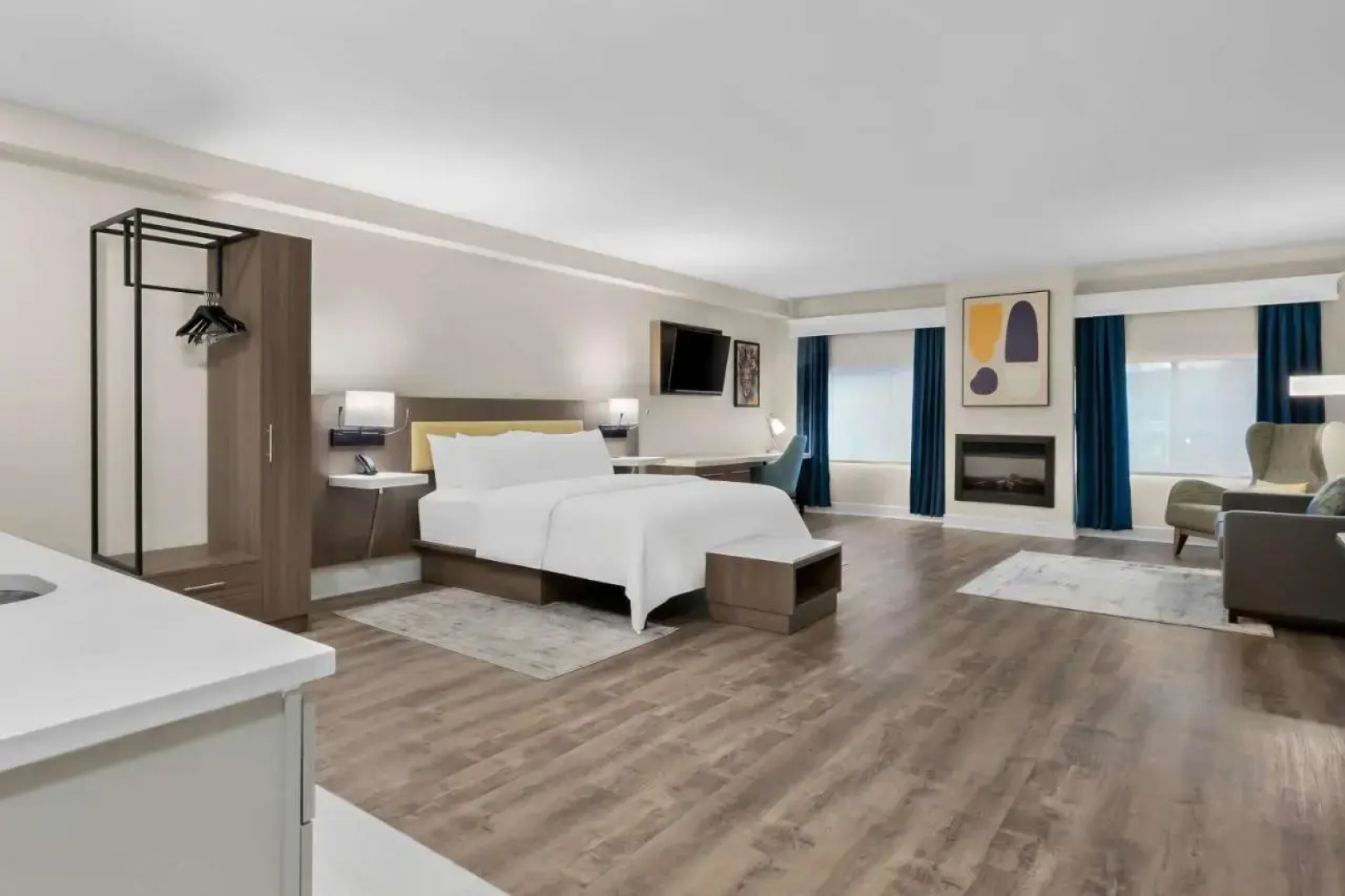 Latitude Suites Tinton Falls Eatontown/BW Premier Collection 