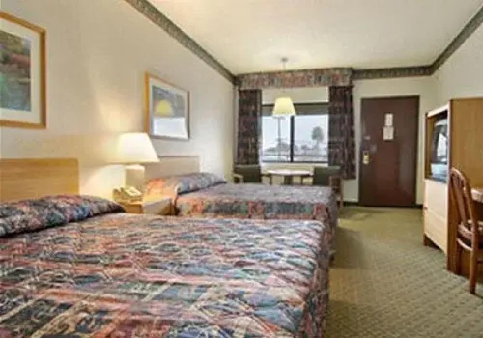 Travelodge by Wyndham Commerce Los Angeles Area