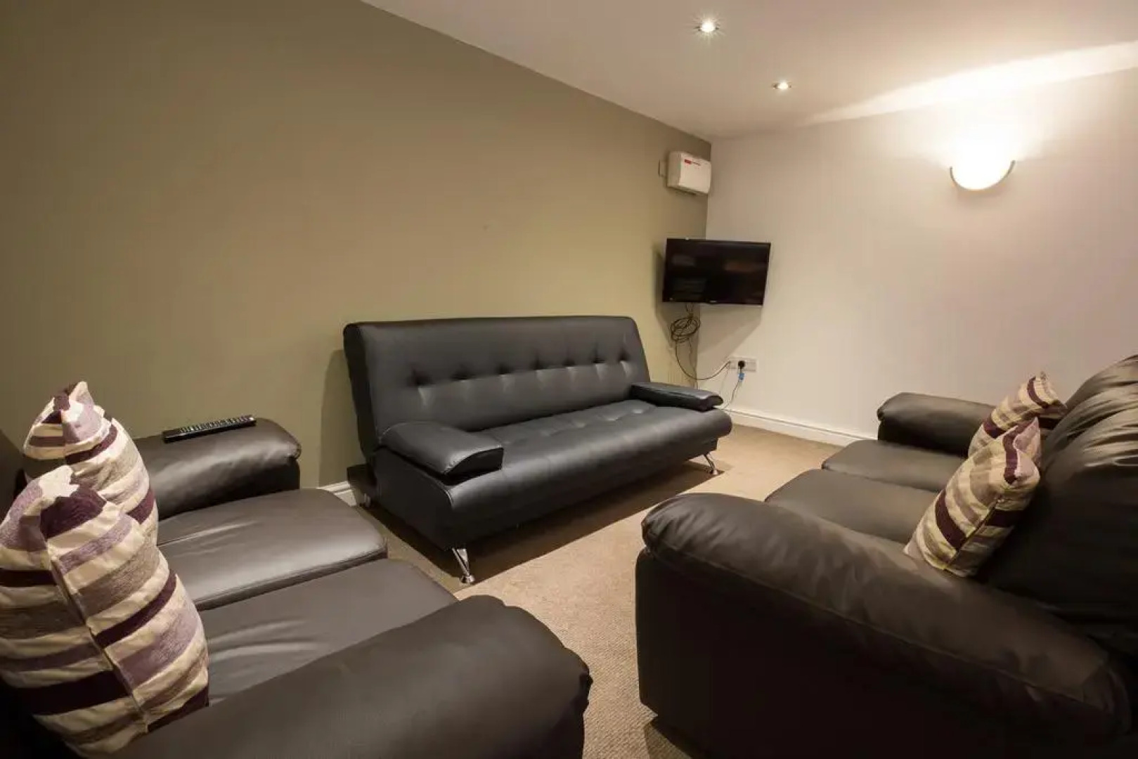 Holmes and Hunters Apartments