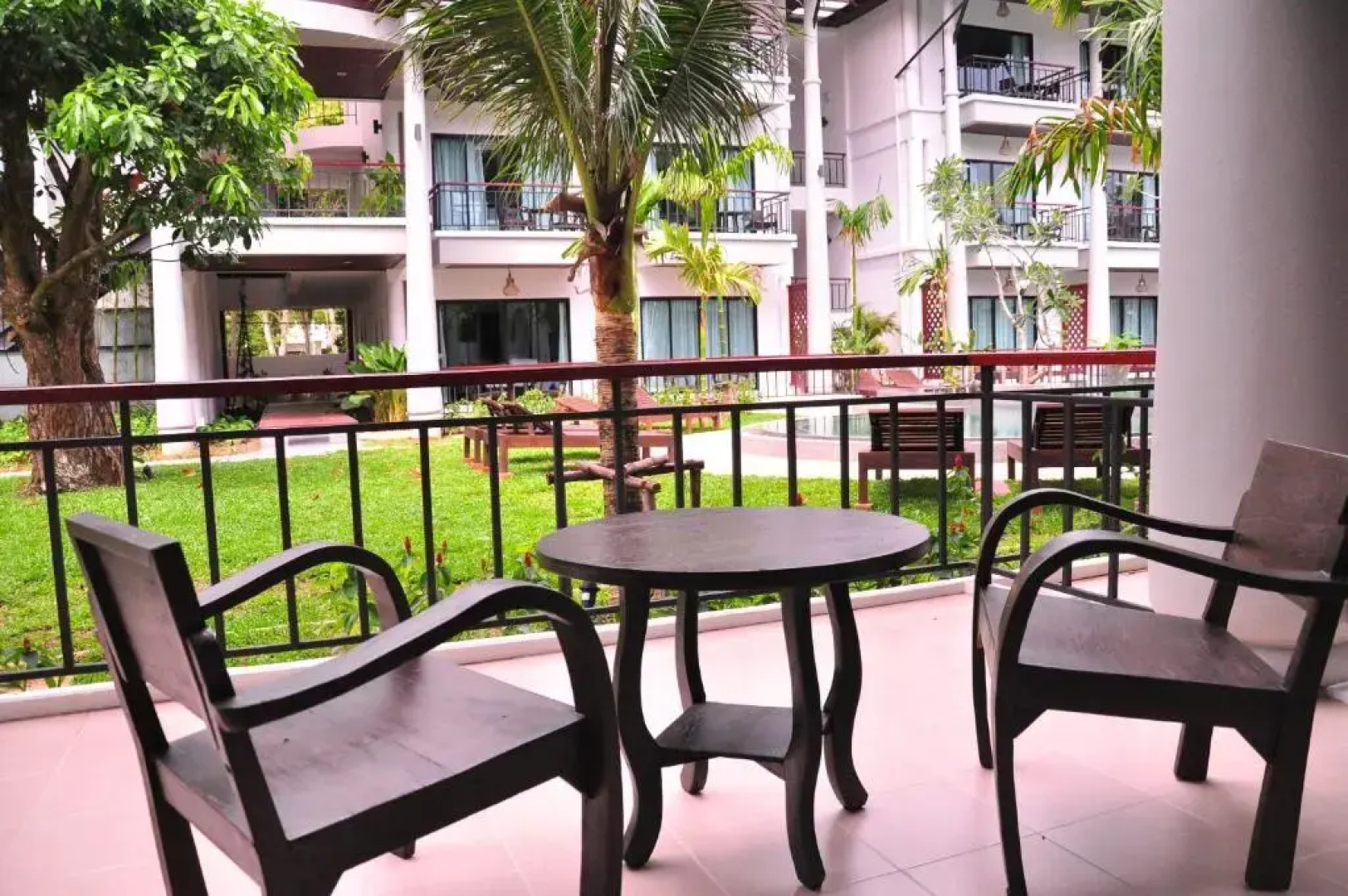 Курорт Navatara Phuket Resort