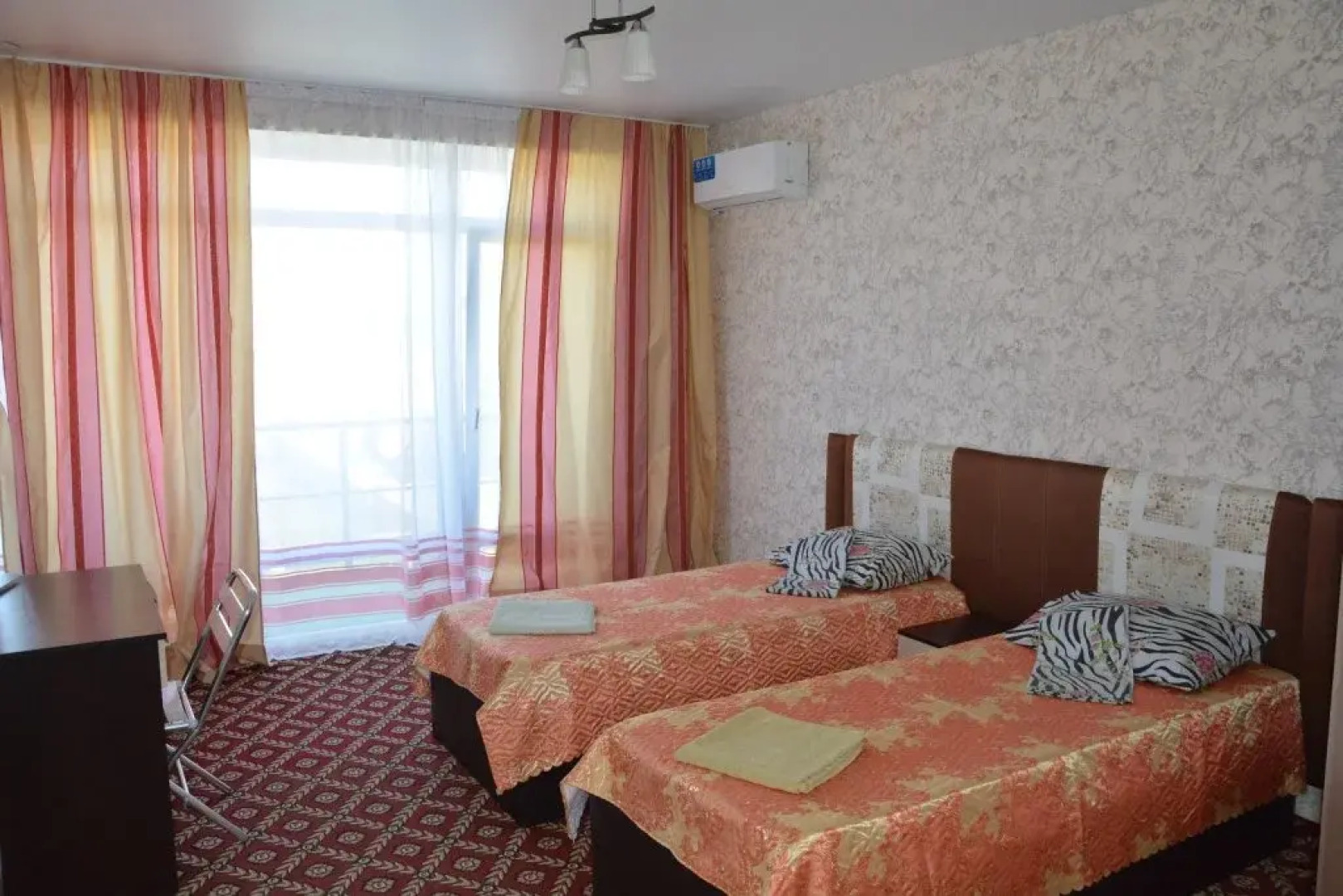 Dacha Leo Guest House