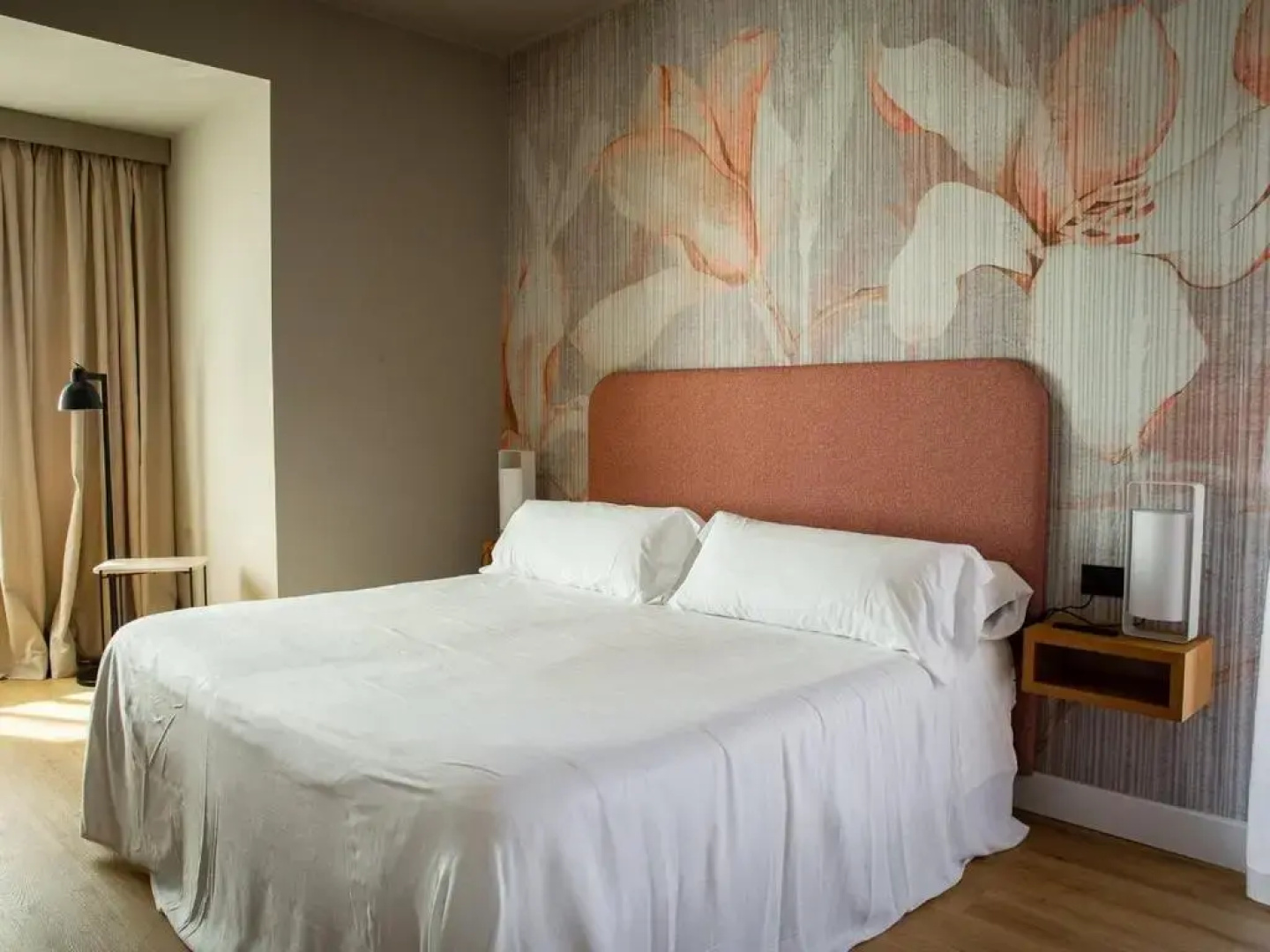 Nuria Hotel