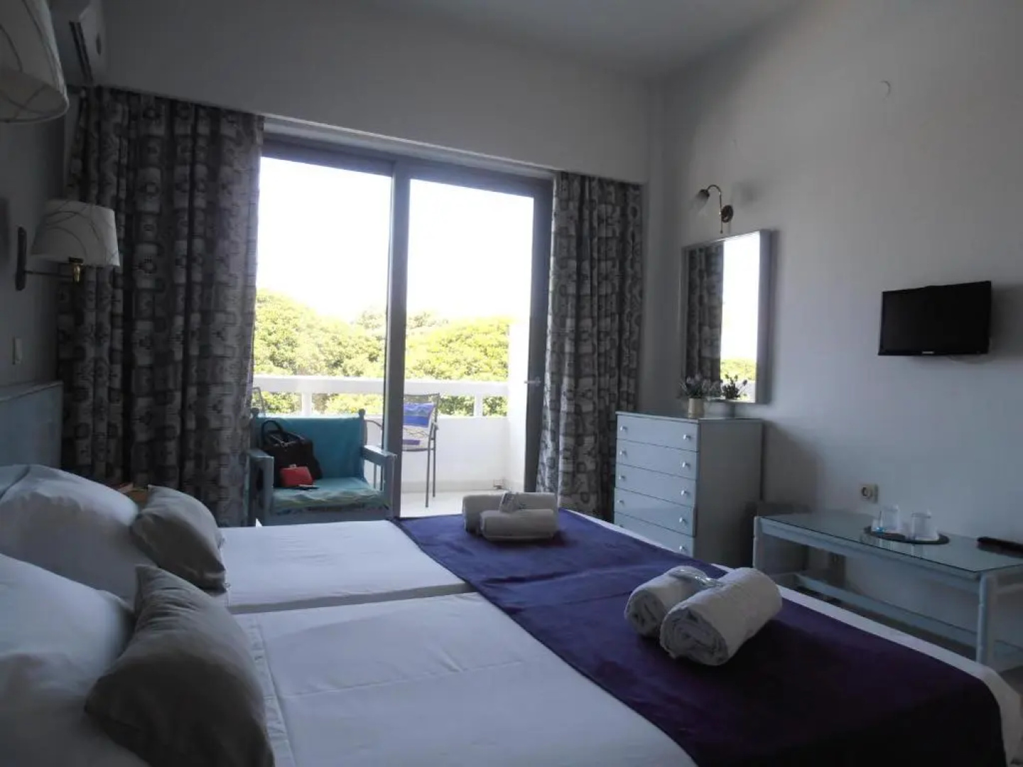 Happy Days Hotel