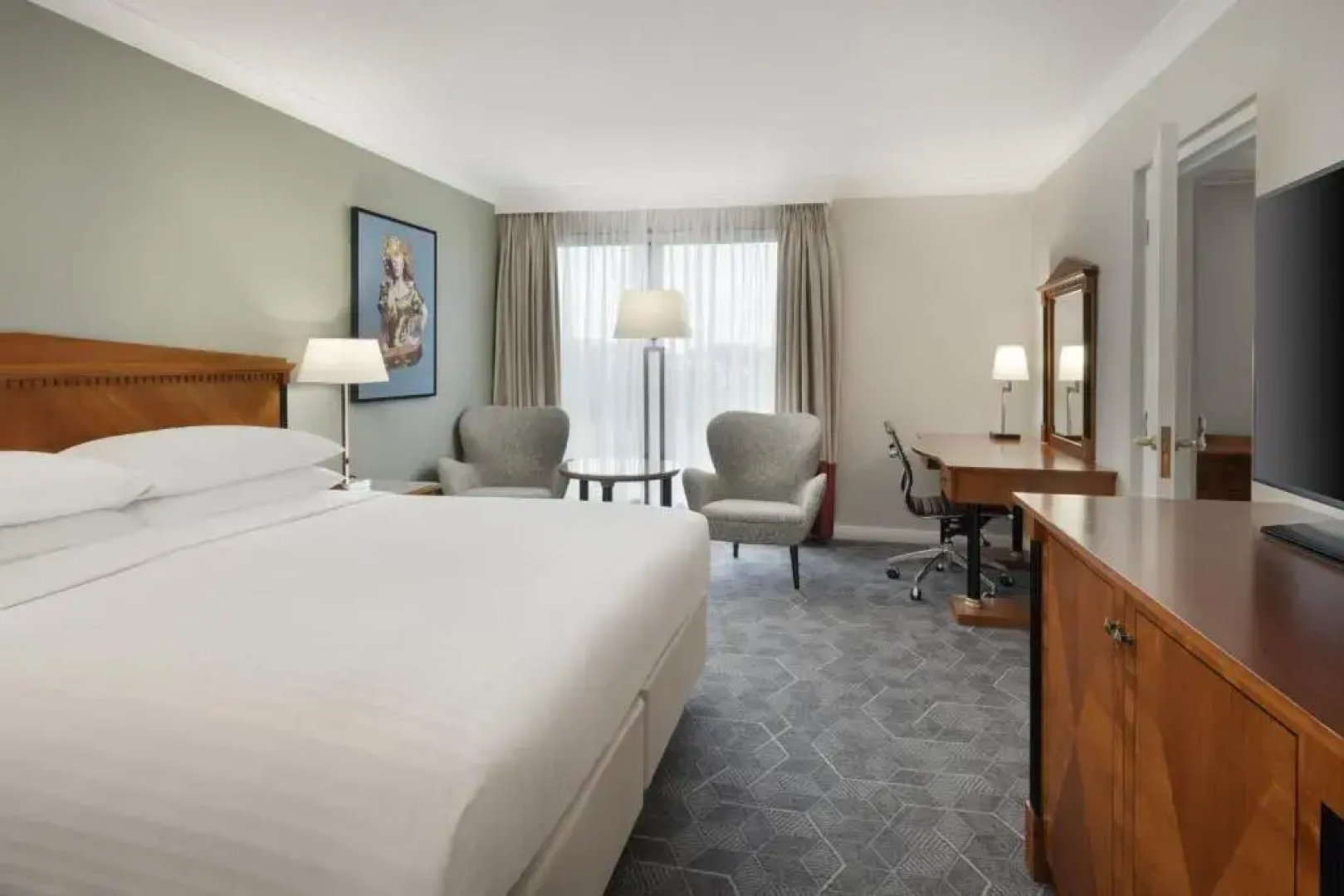 Delta Hotels by Marriott Heathrow Windsor